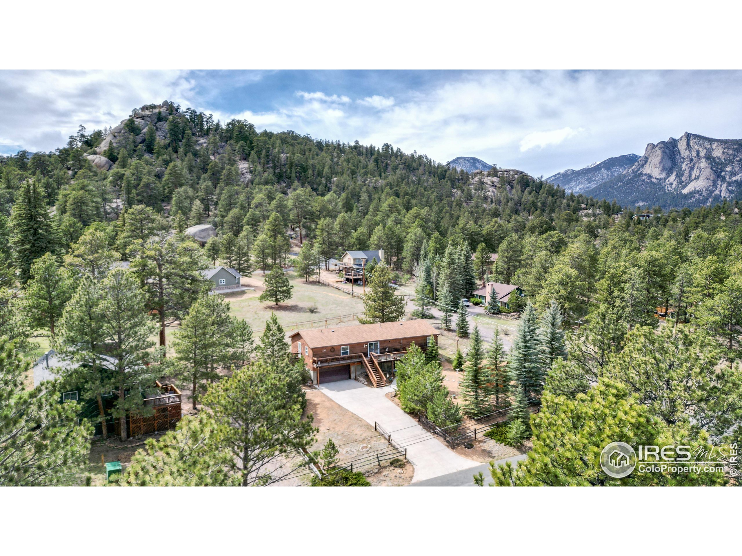 575 Chapin Ln