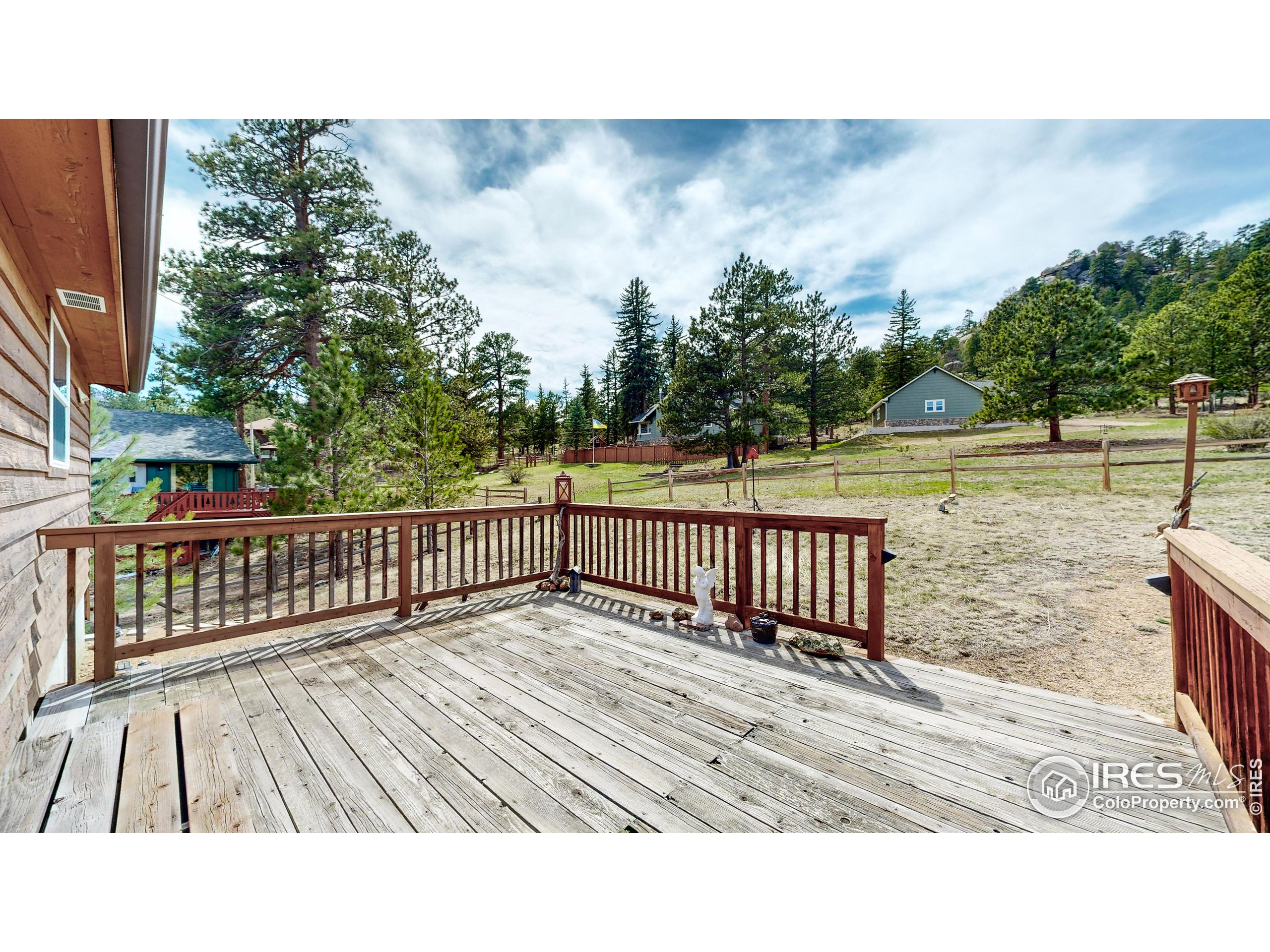 575 Chapin Ln