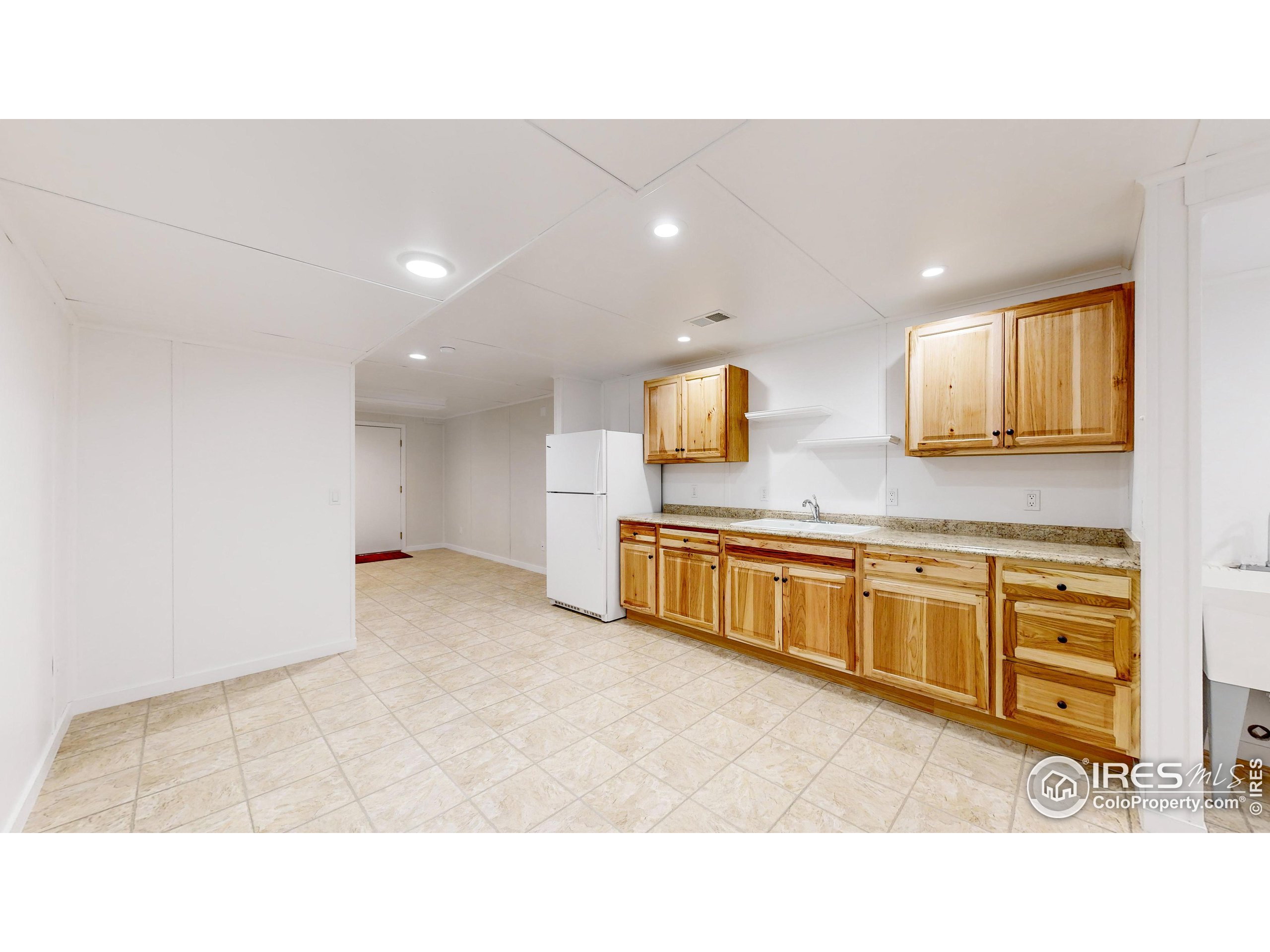 575 Chapin Ln