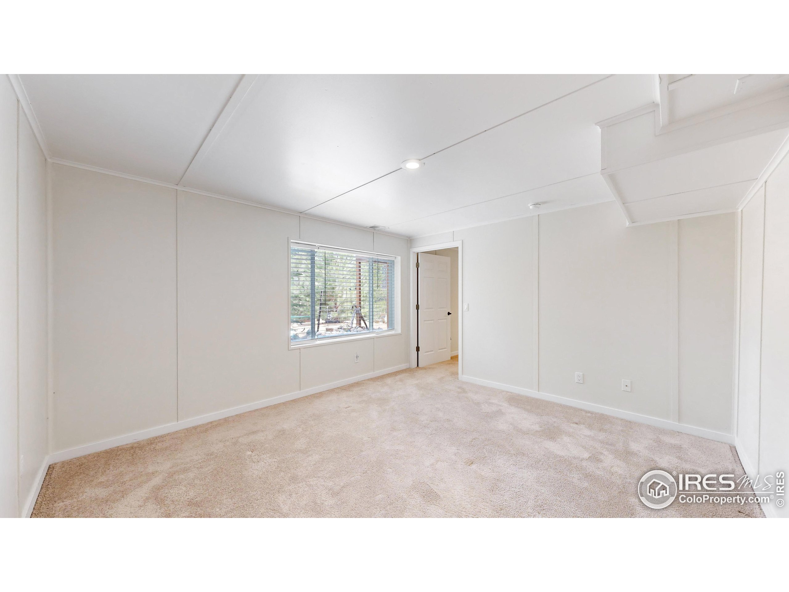 575 Chapin Ln