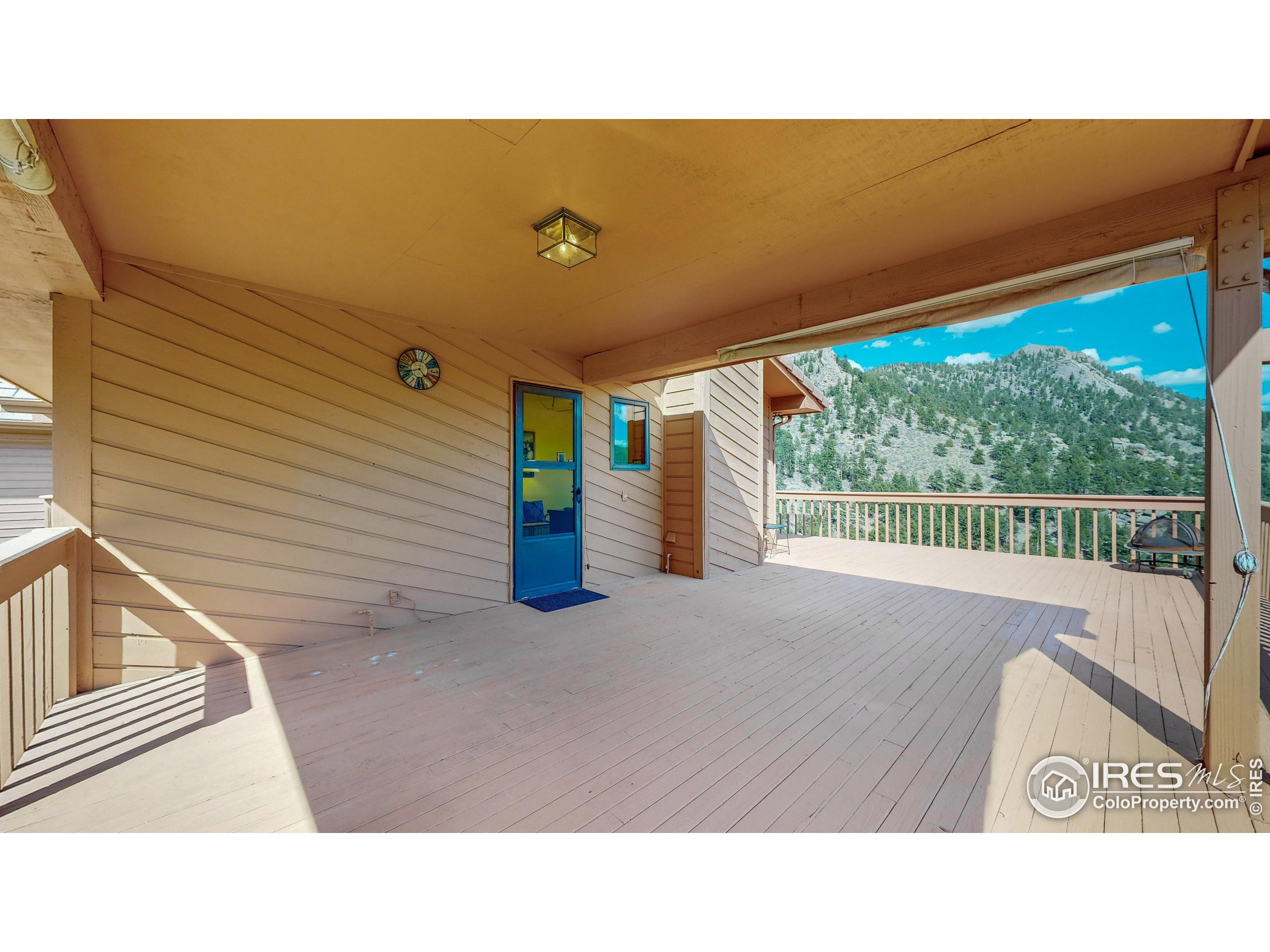 1089 Fall River Ct