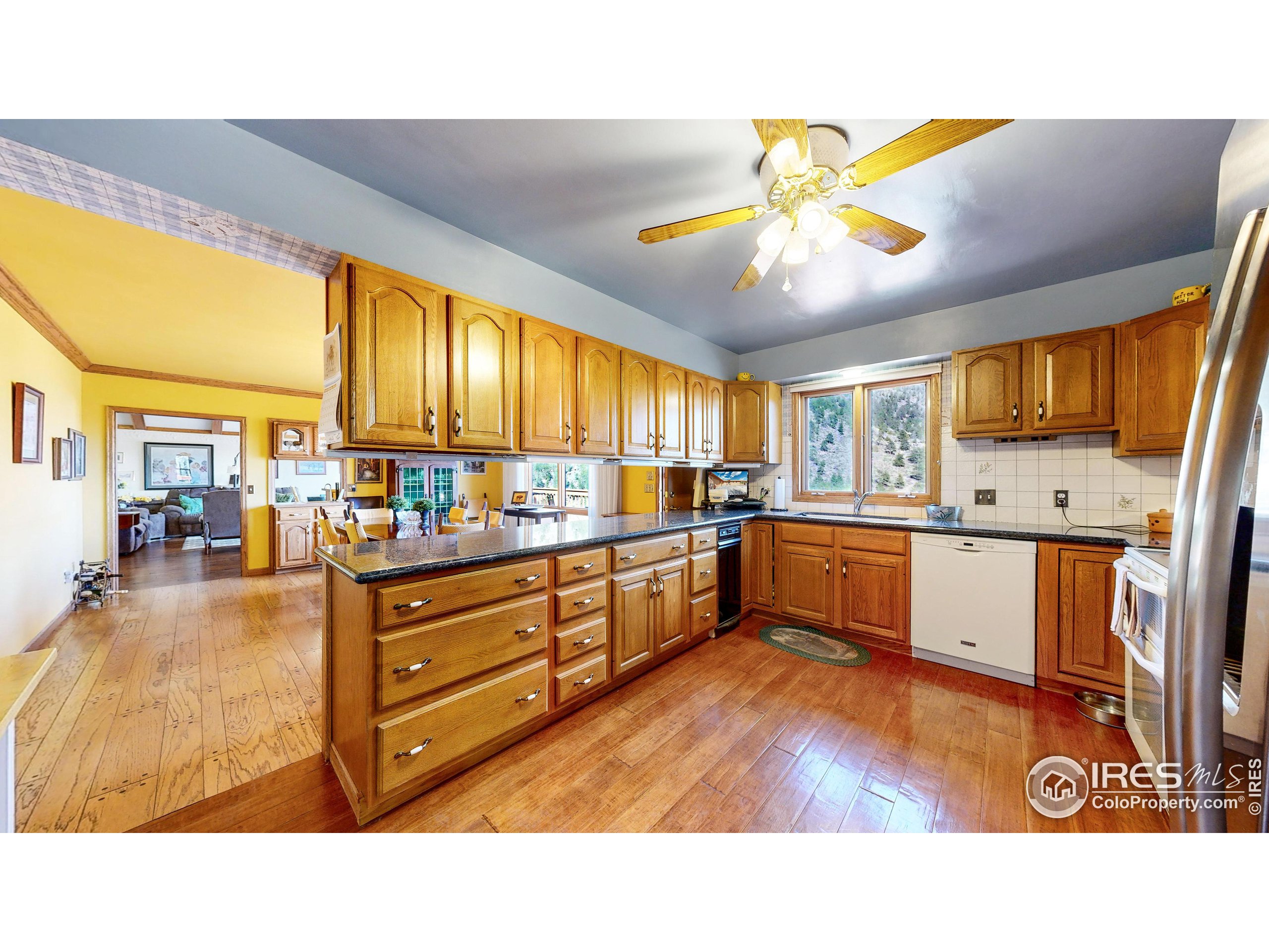 1089 Fall River Ct