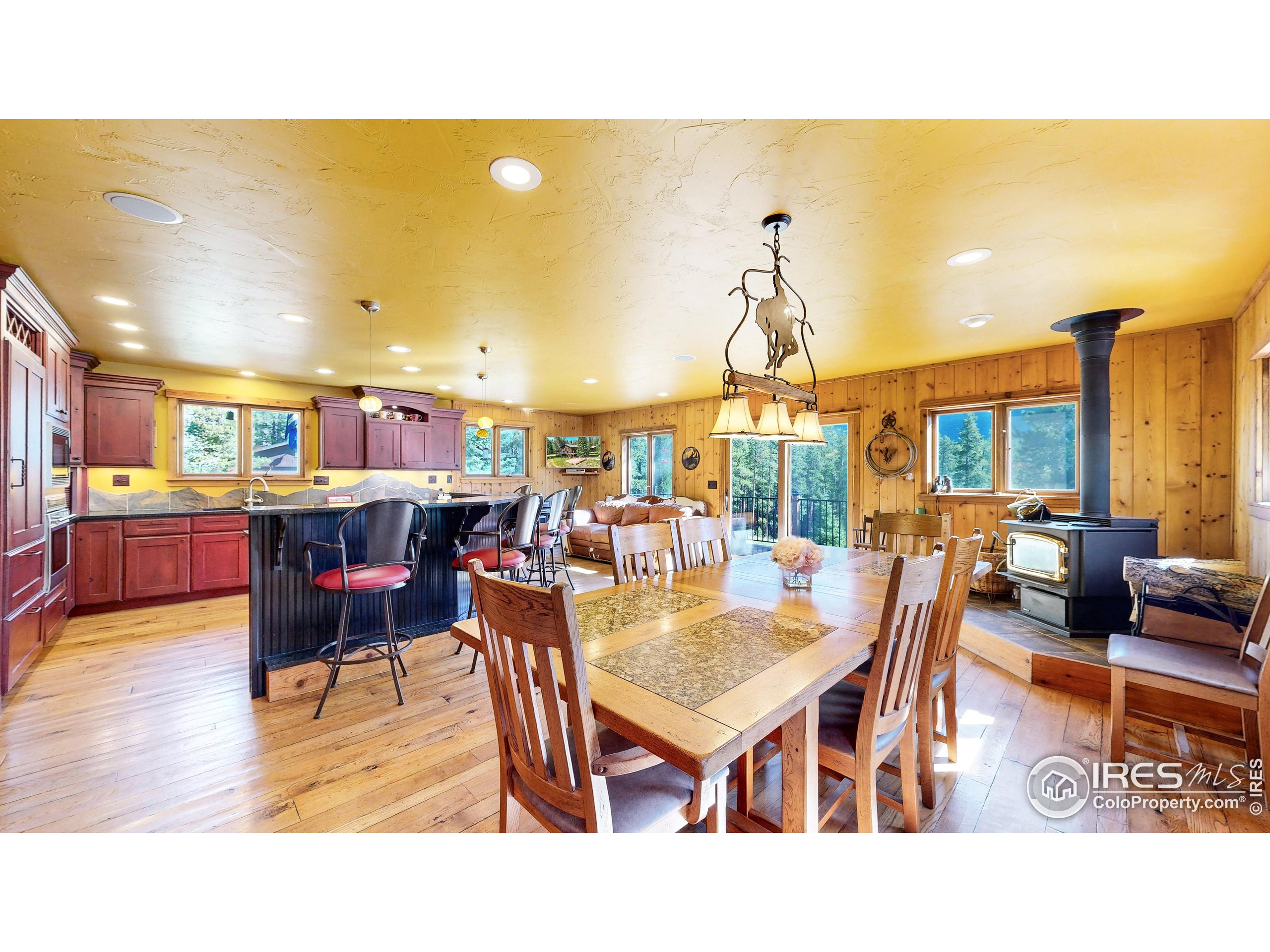 10329 Highway 7