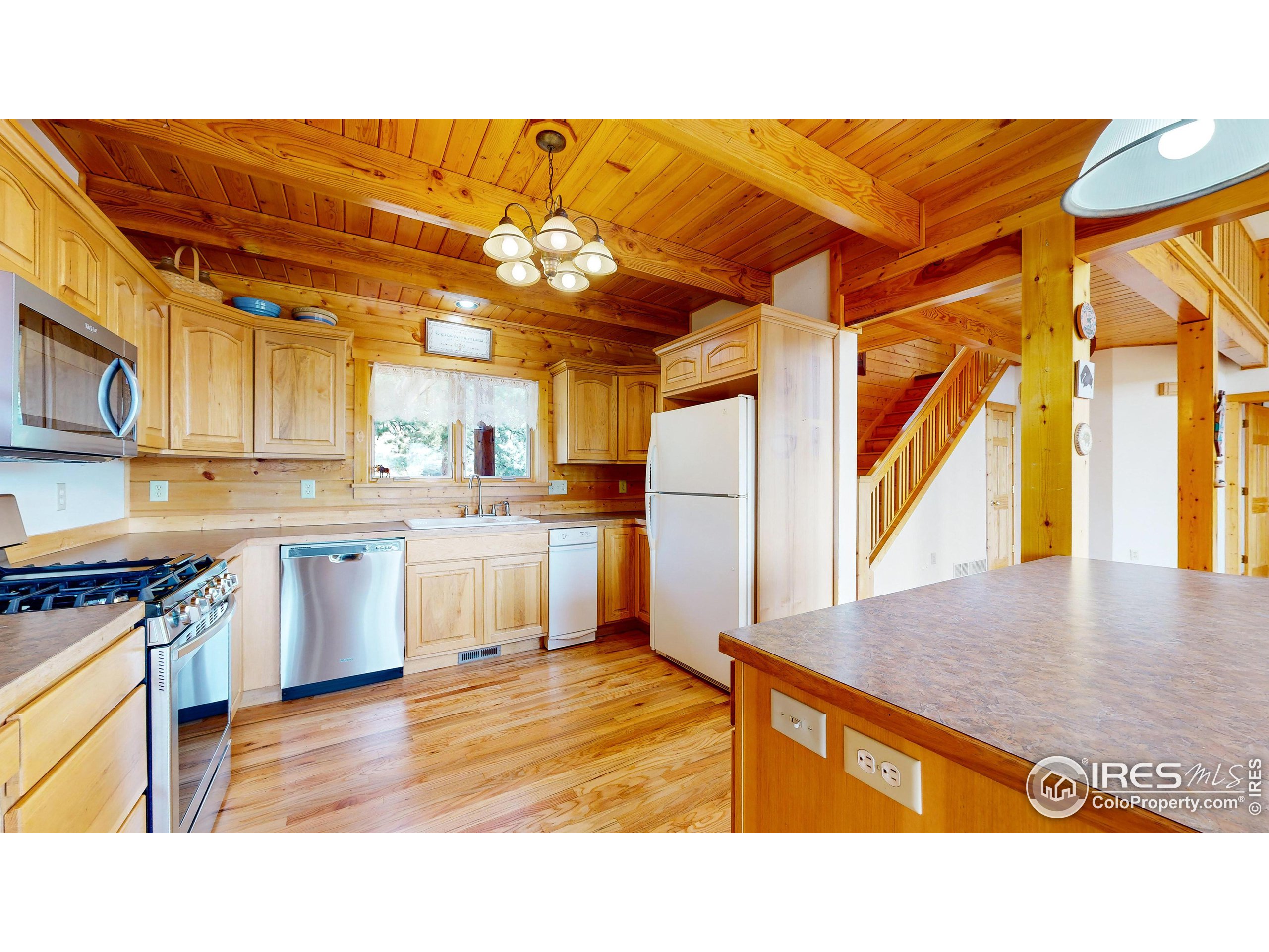 38 Overlook Ln