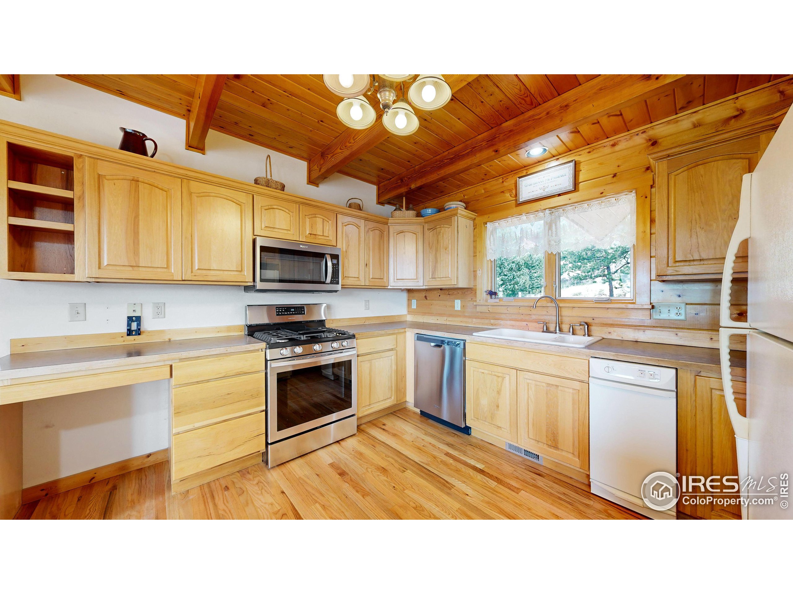 38 Overlook Ln