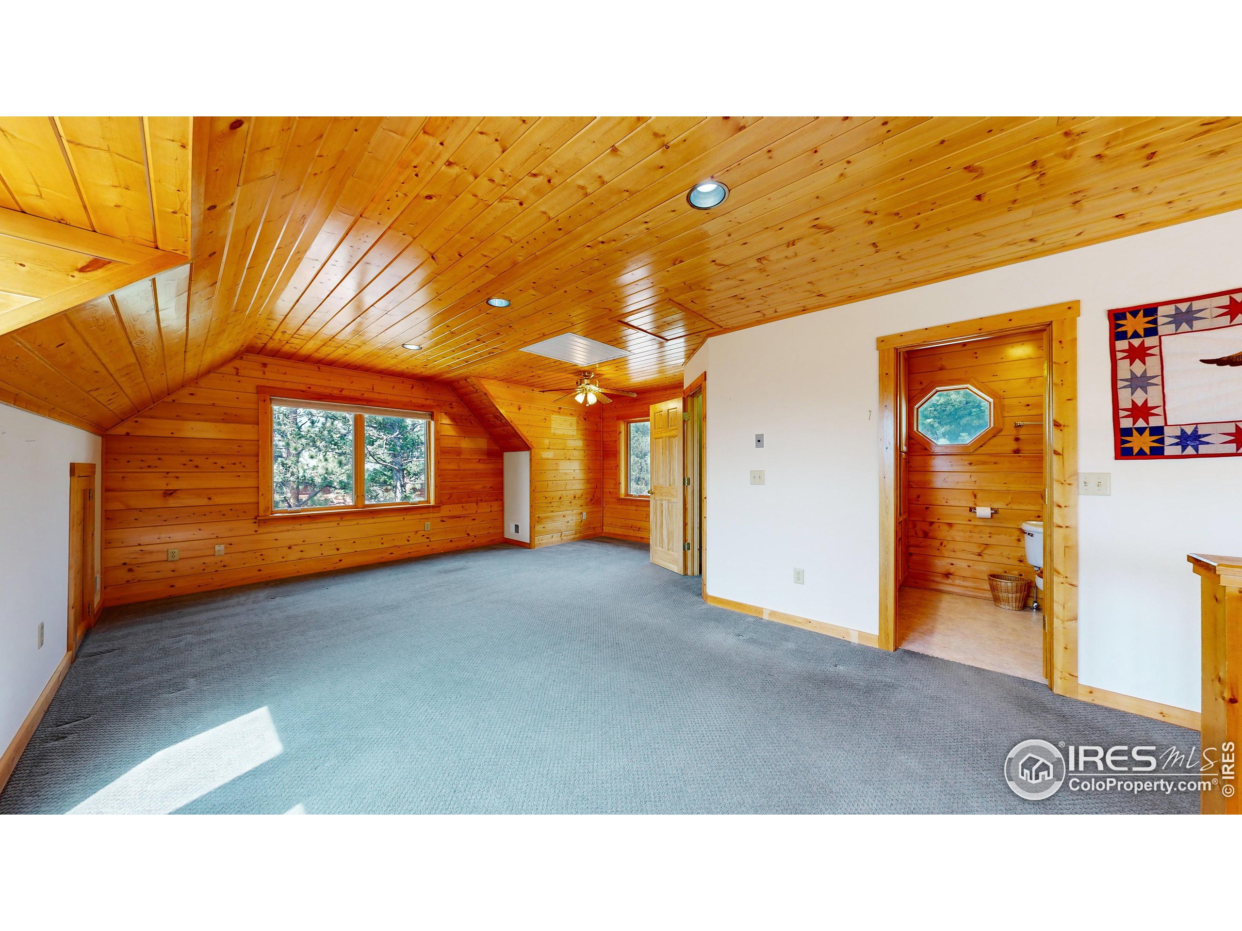 38 Overlook Ln