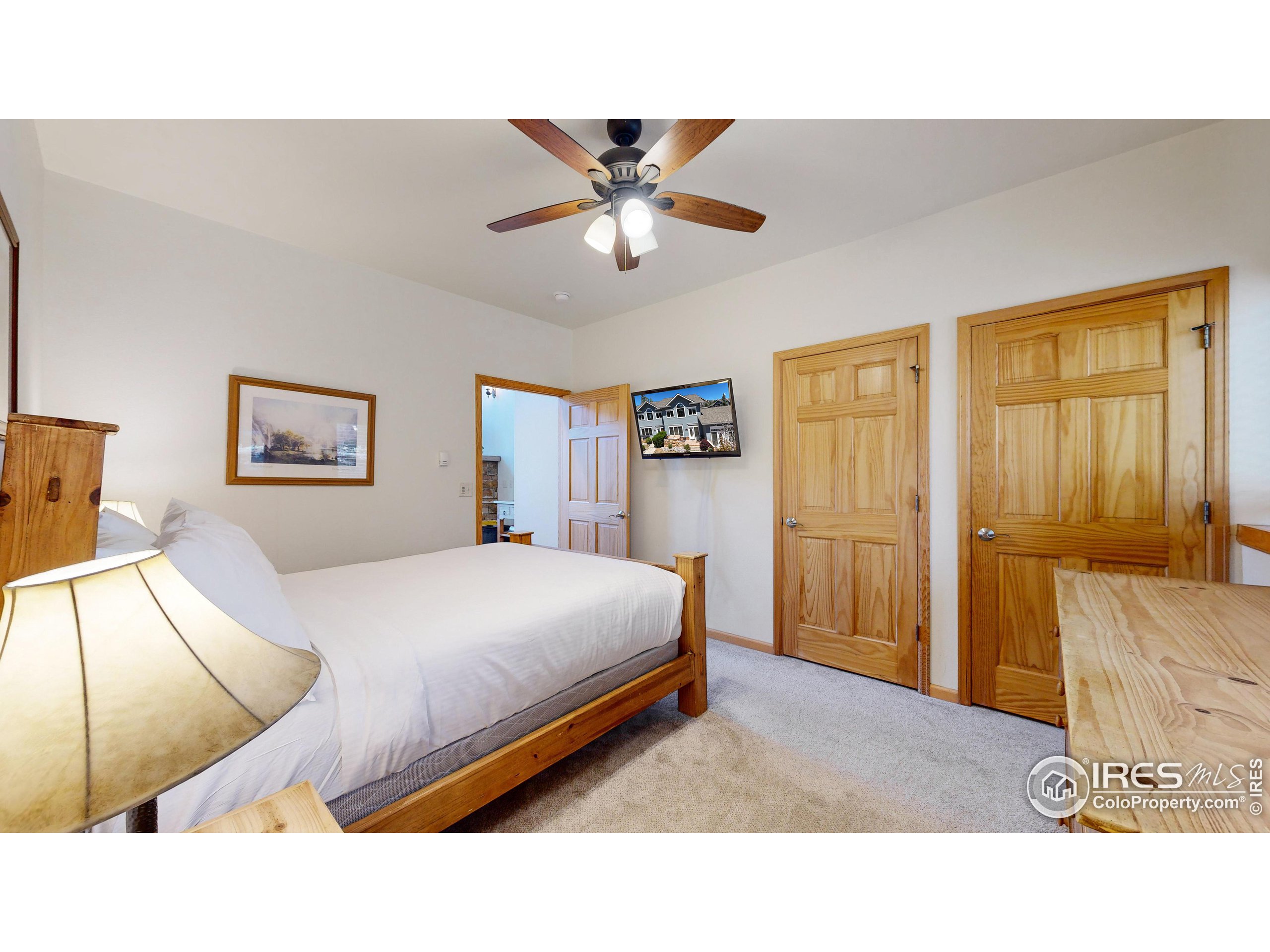 305 Overlook Ln
