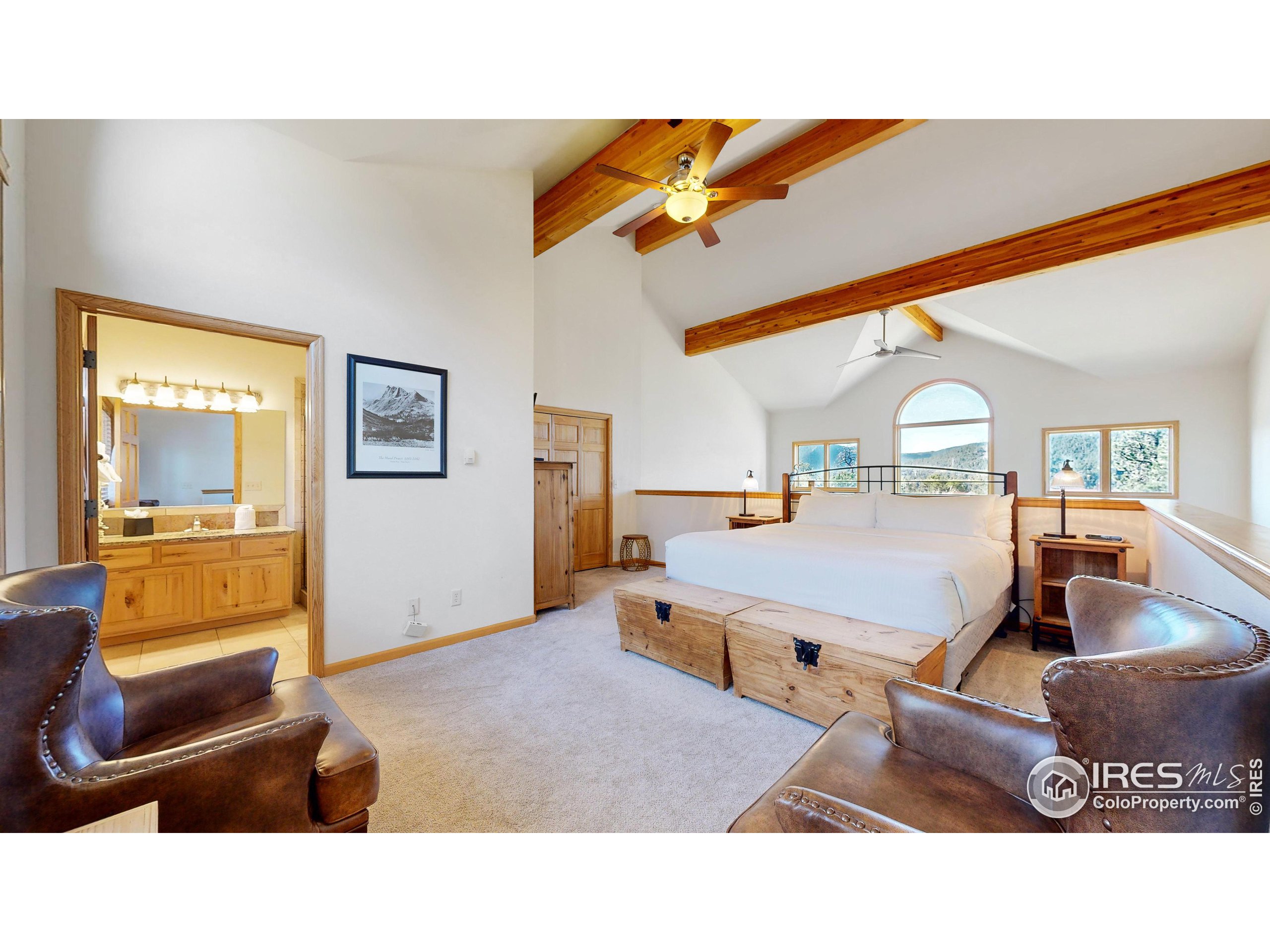 305 Overlook Ln