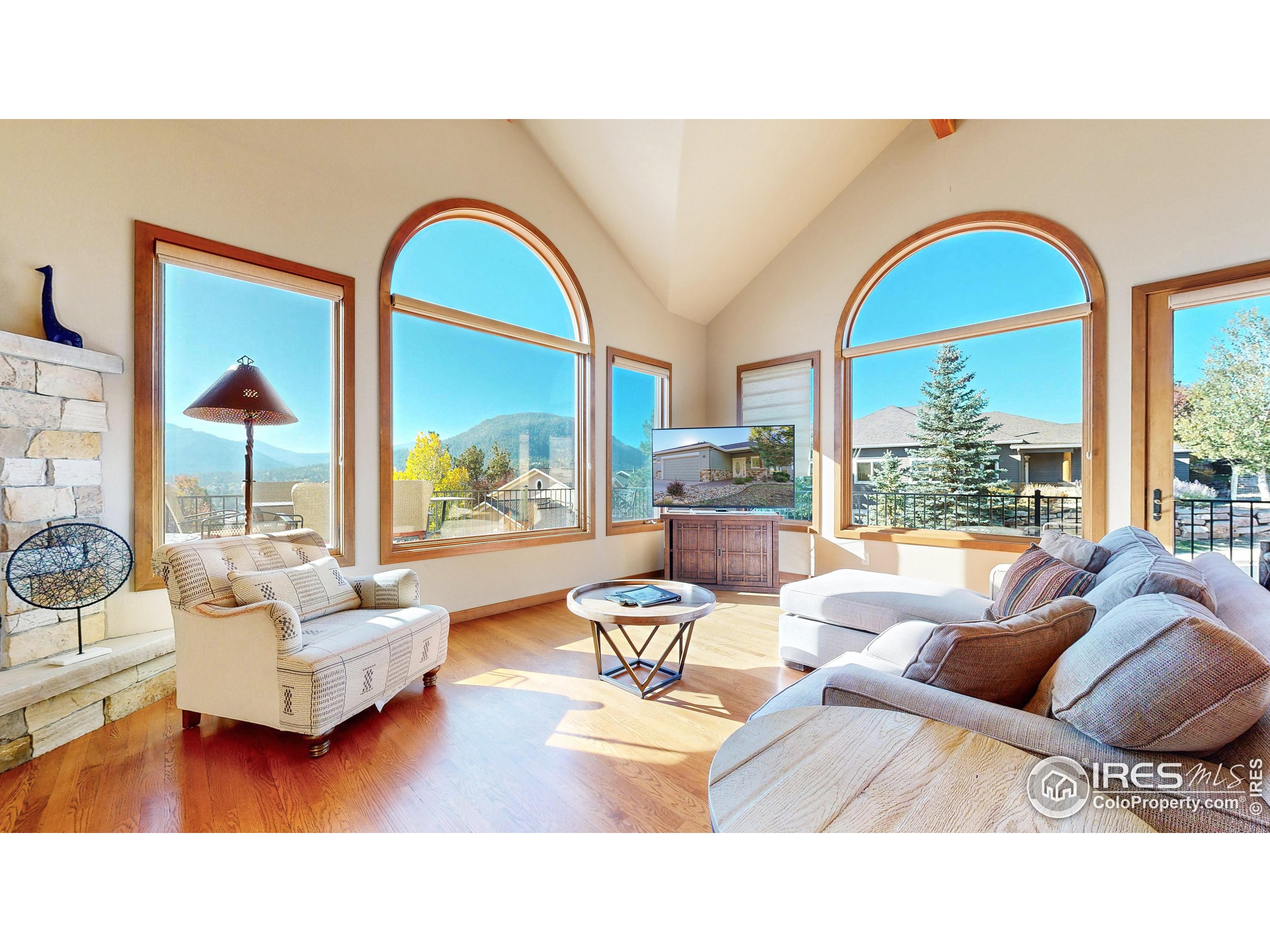 402 Overlook Ct