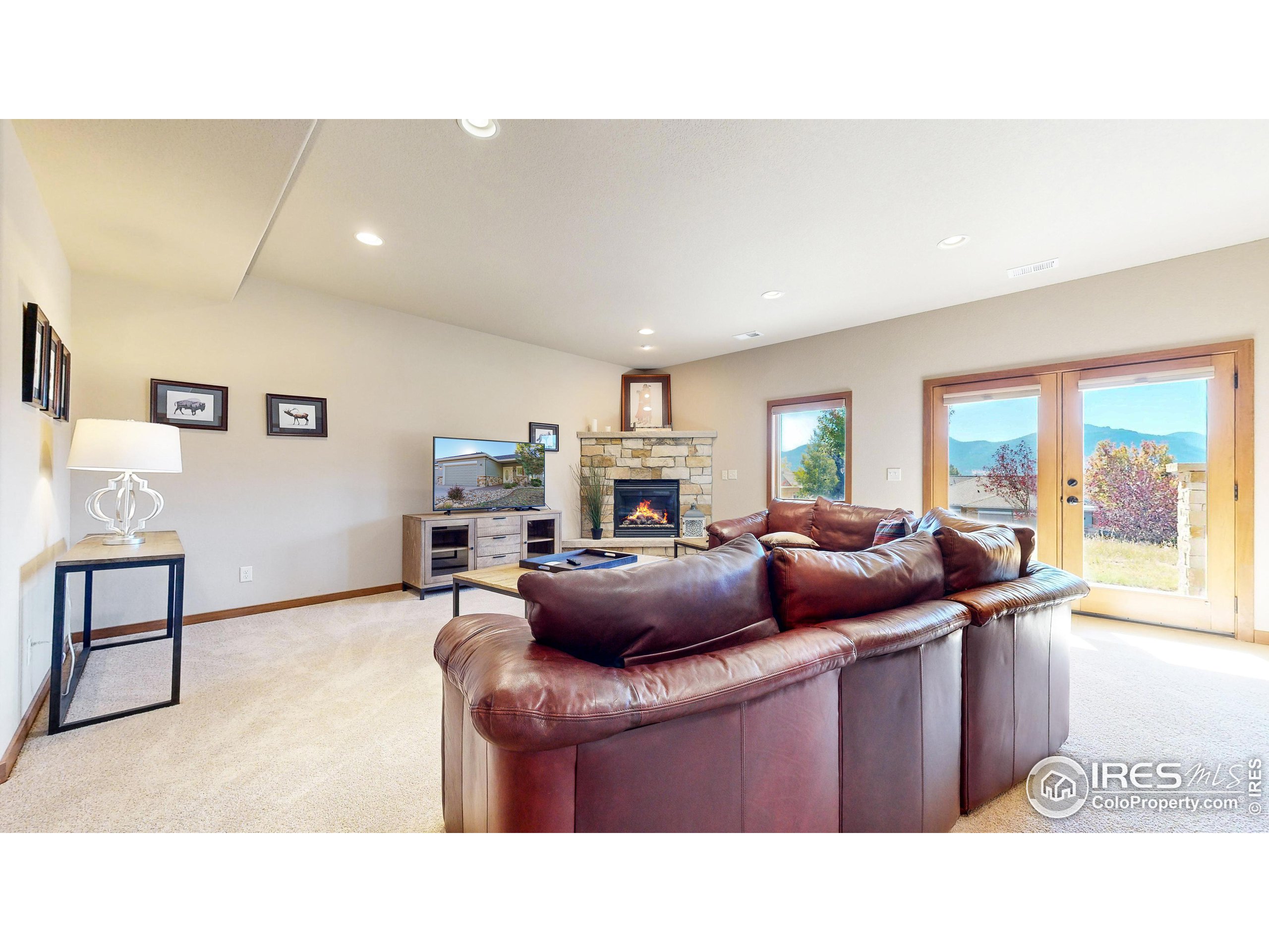 402 Overlook Ct