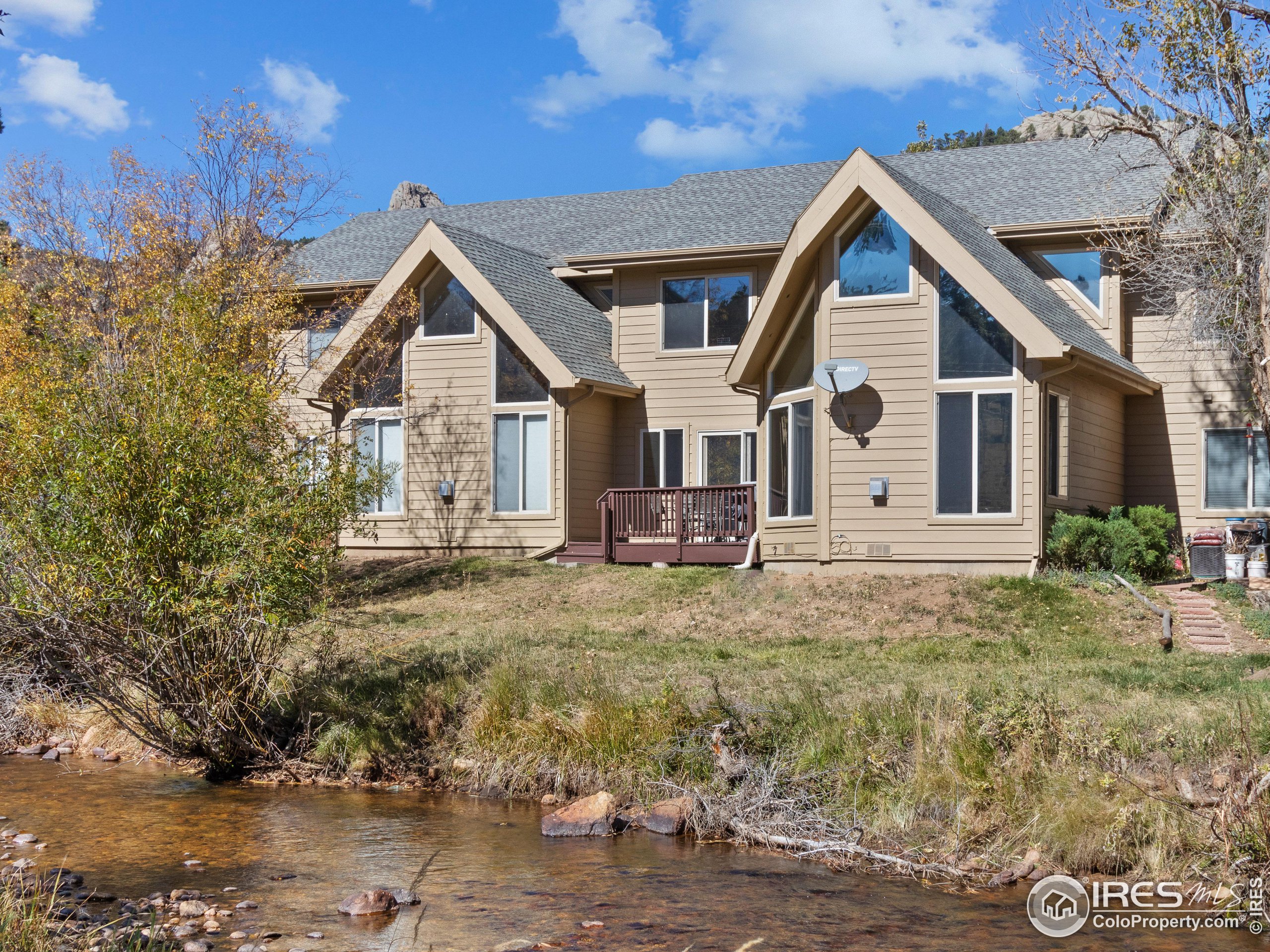 300 Far View Dr 16