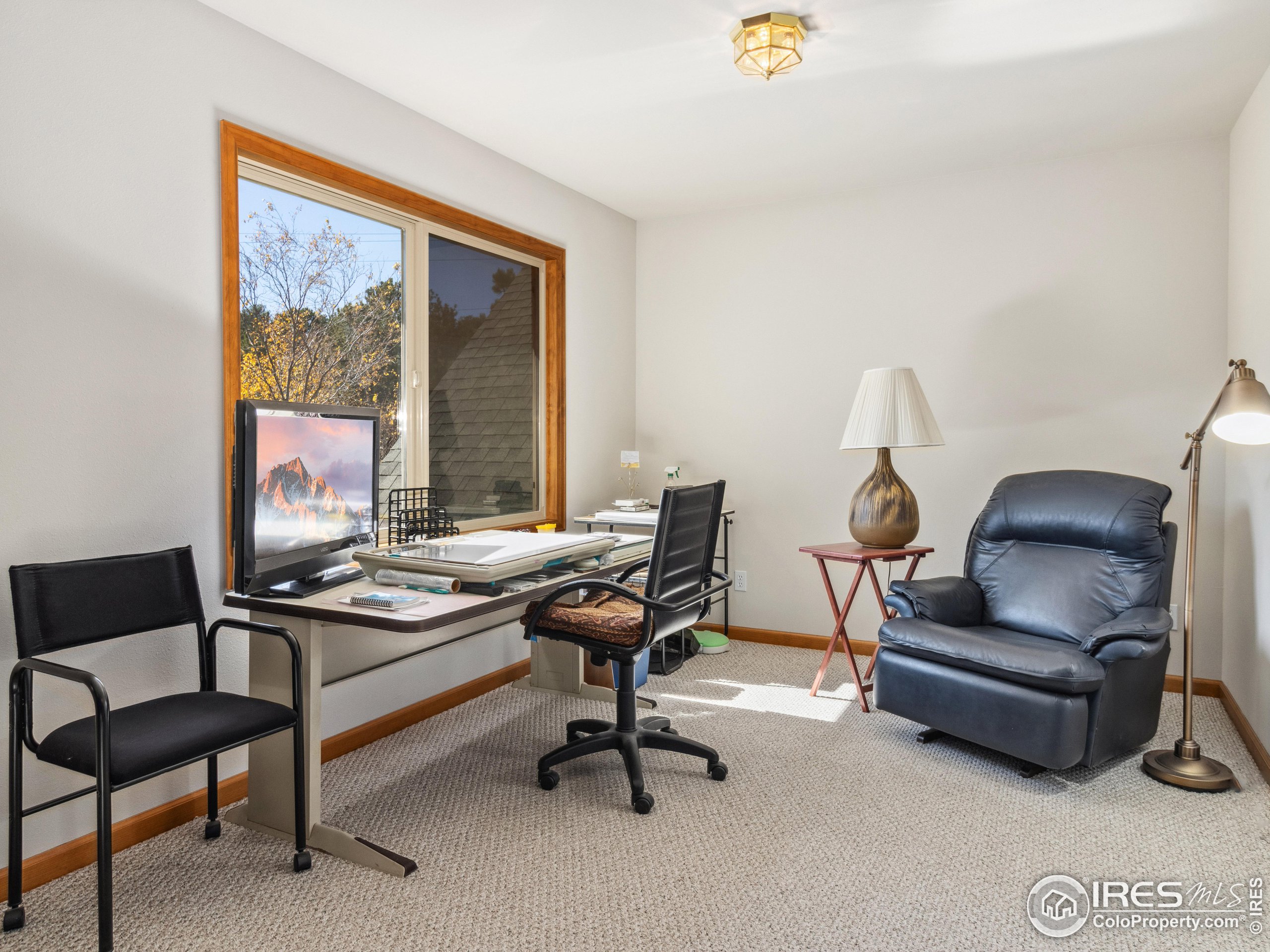 300 Far View Dr 16