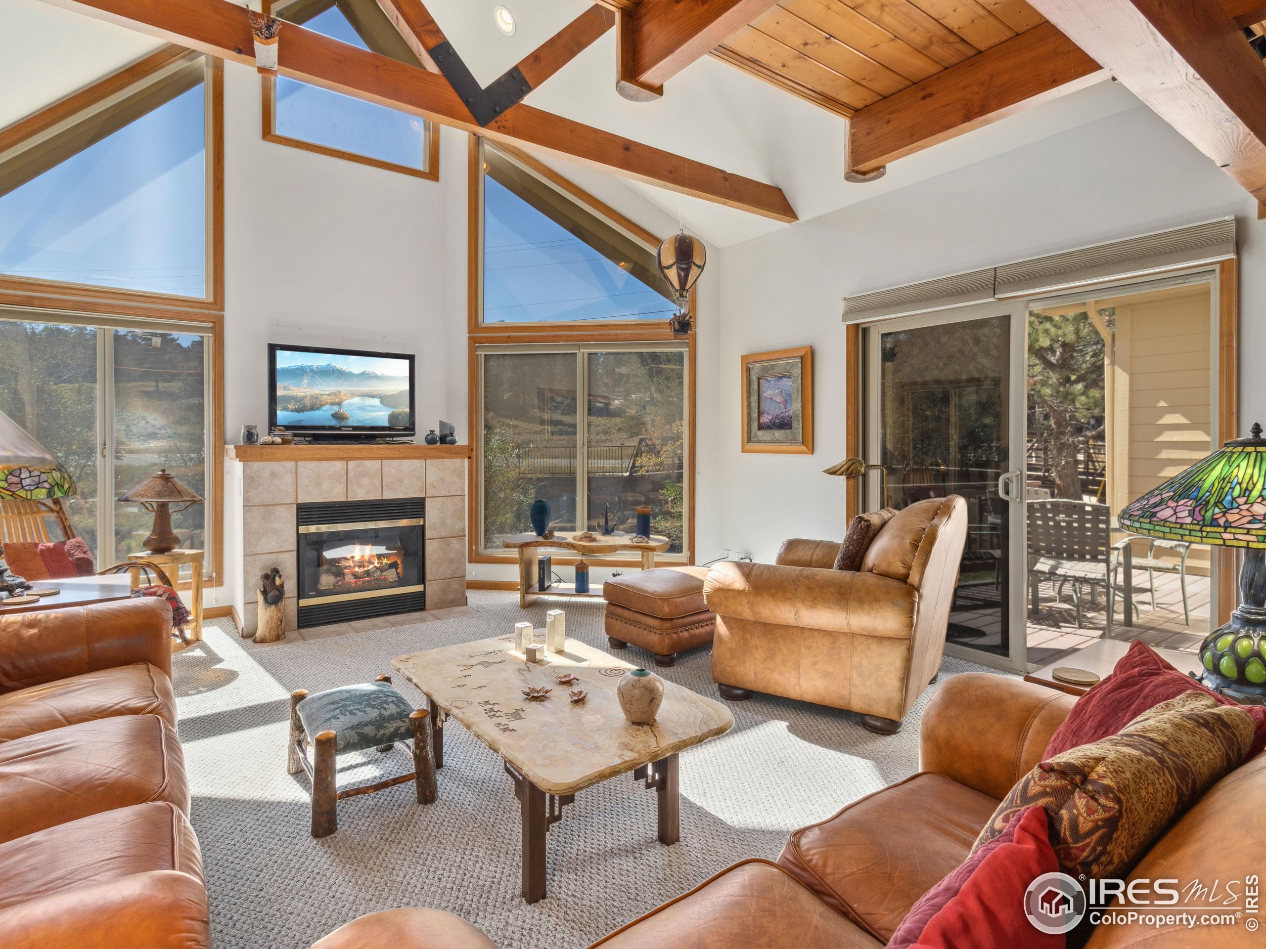 300 Far View Dr 16