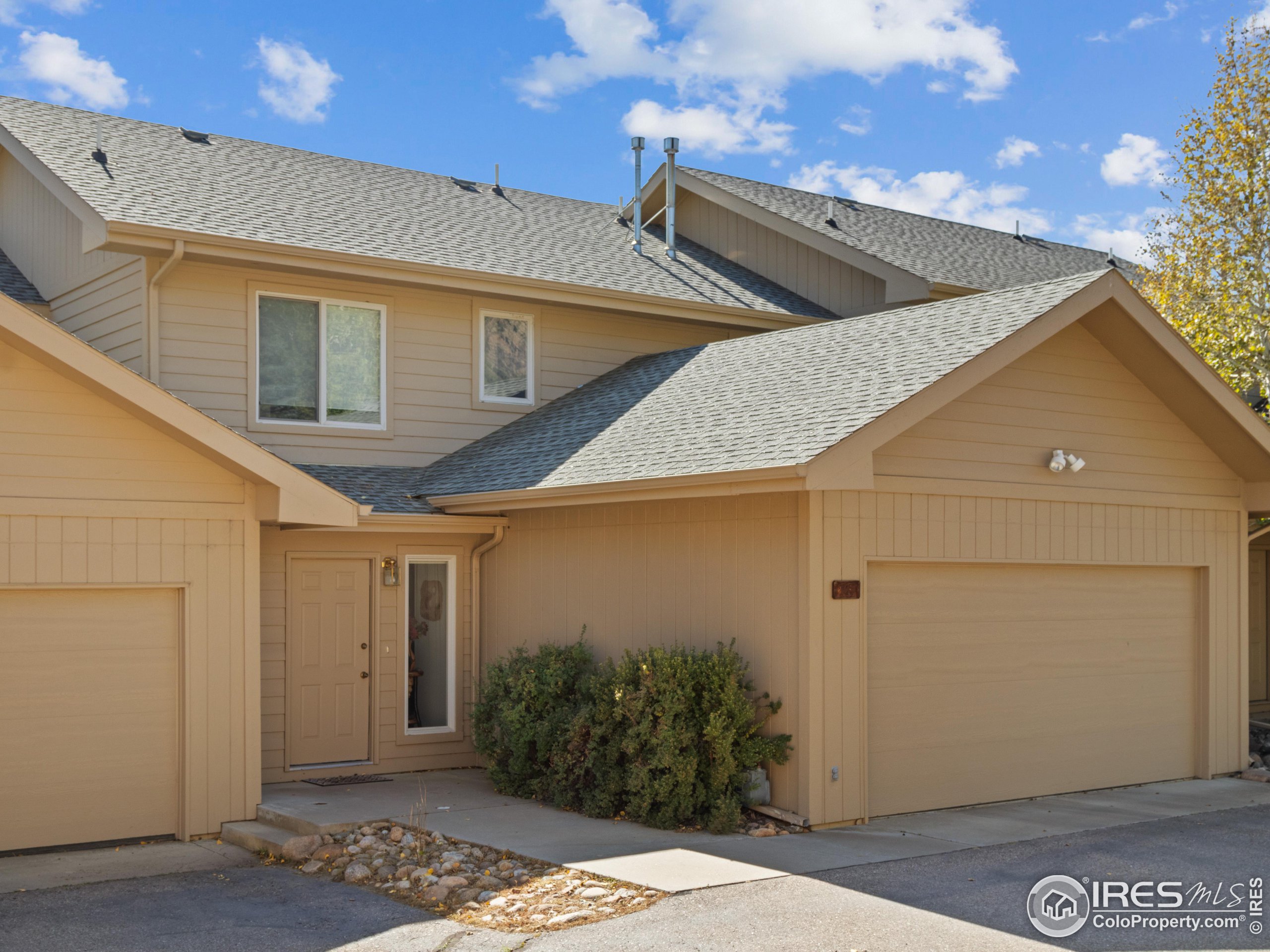 300 Far View Dr 16