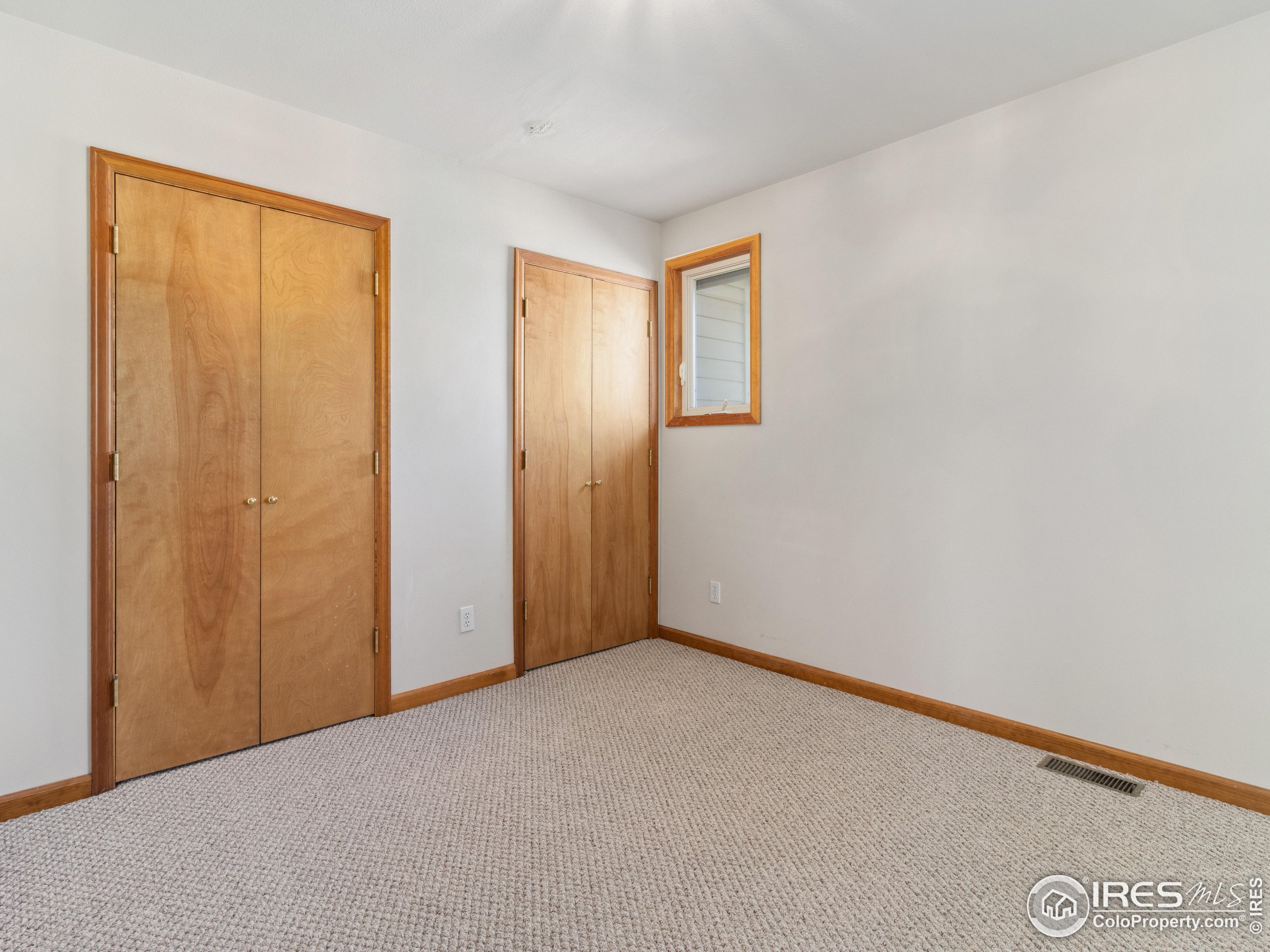 300 Far View Dr 16