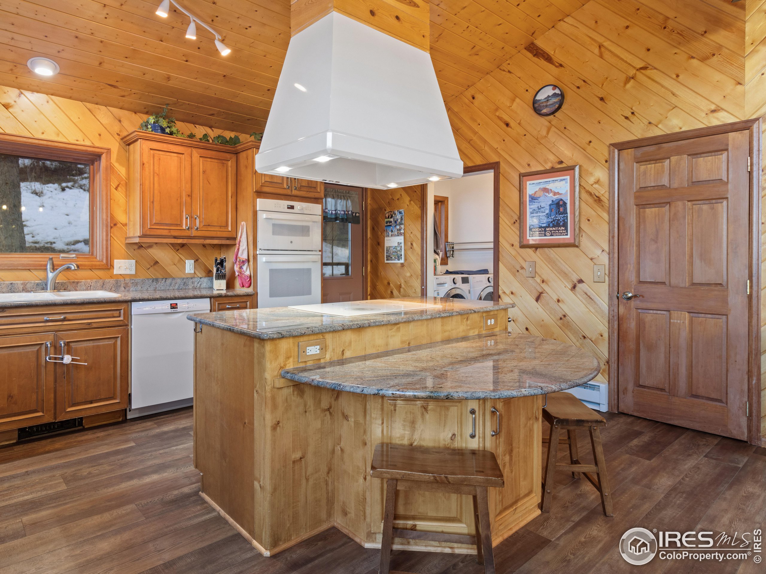 1317 Dunraven Glade Rd