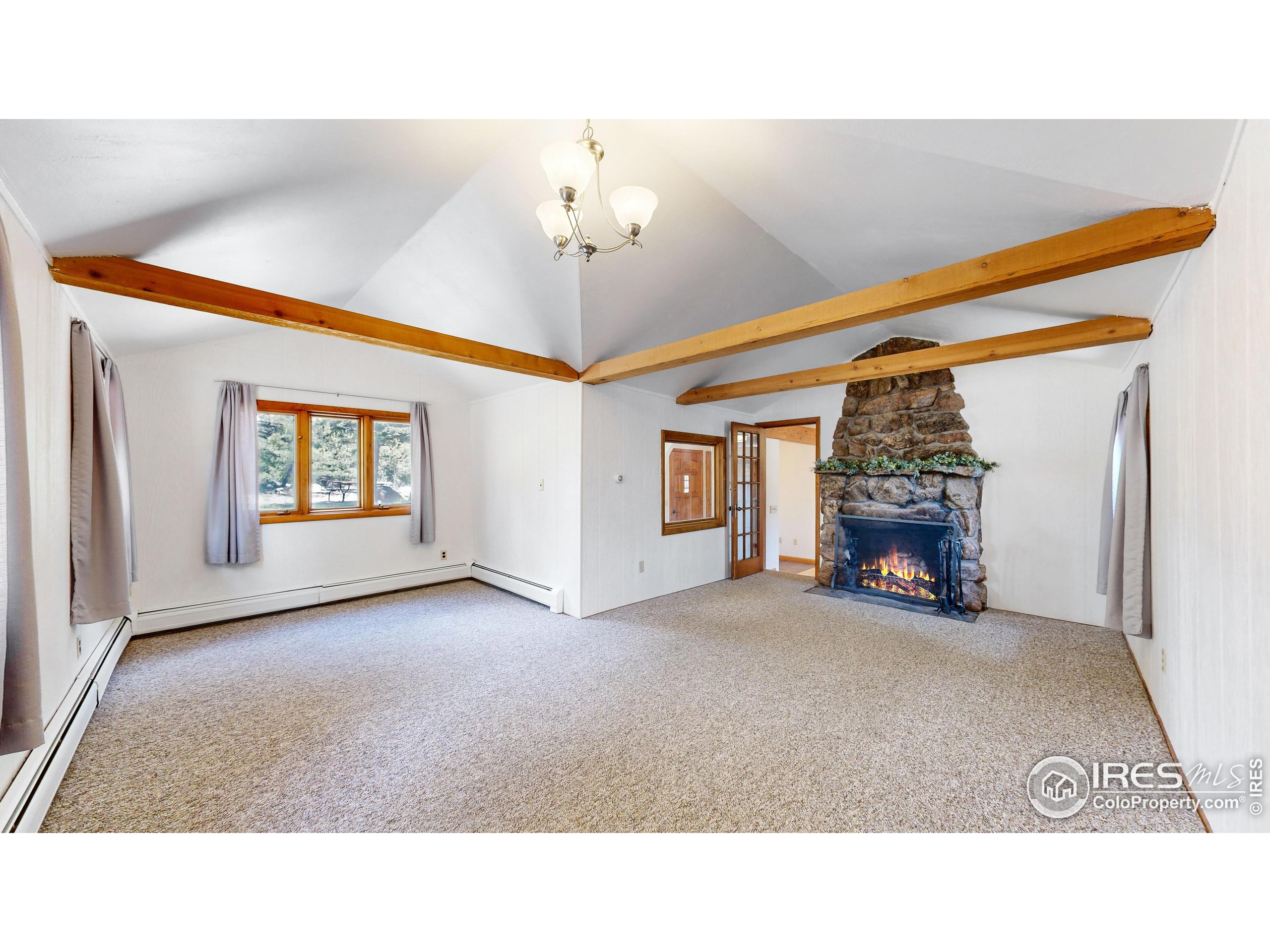 1701 Windham Dr
