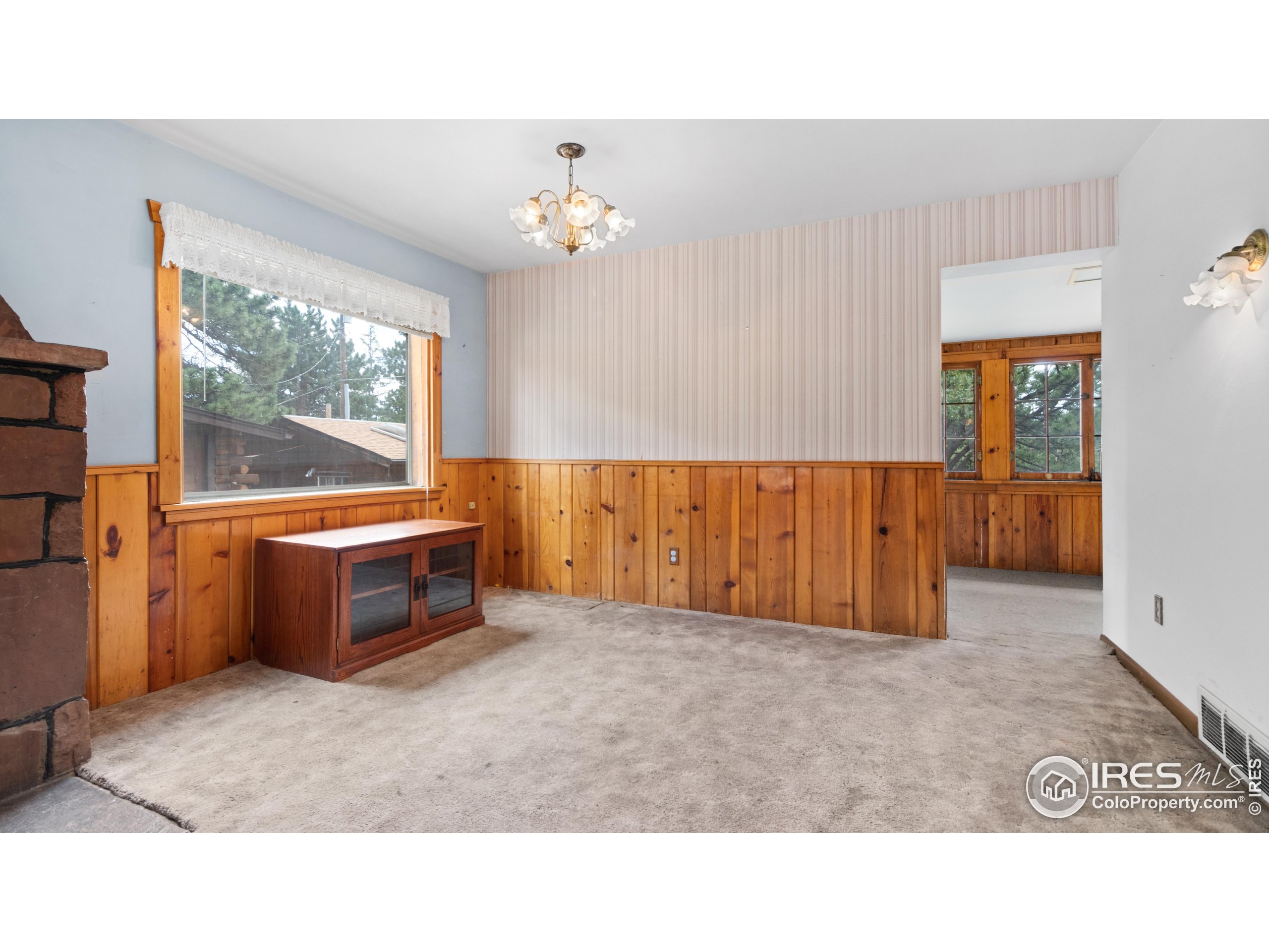 604 Aspen Ave
