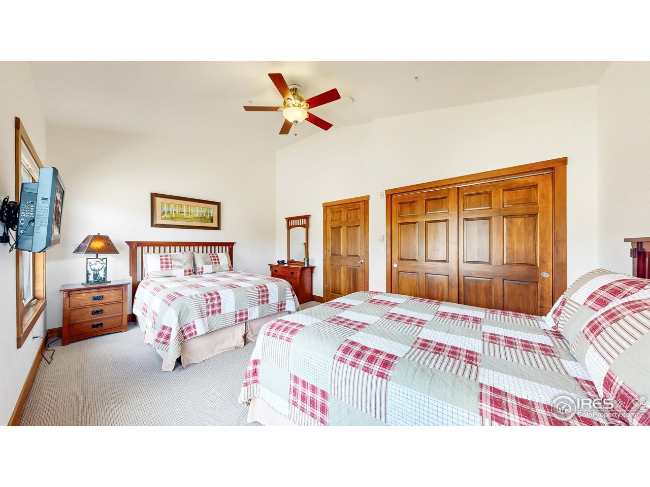 221 Twin Owls Ln F-6