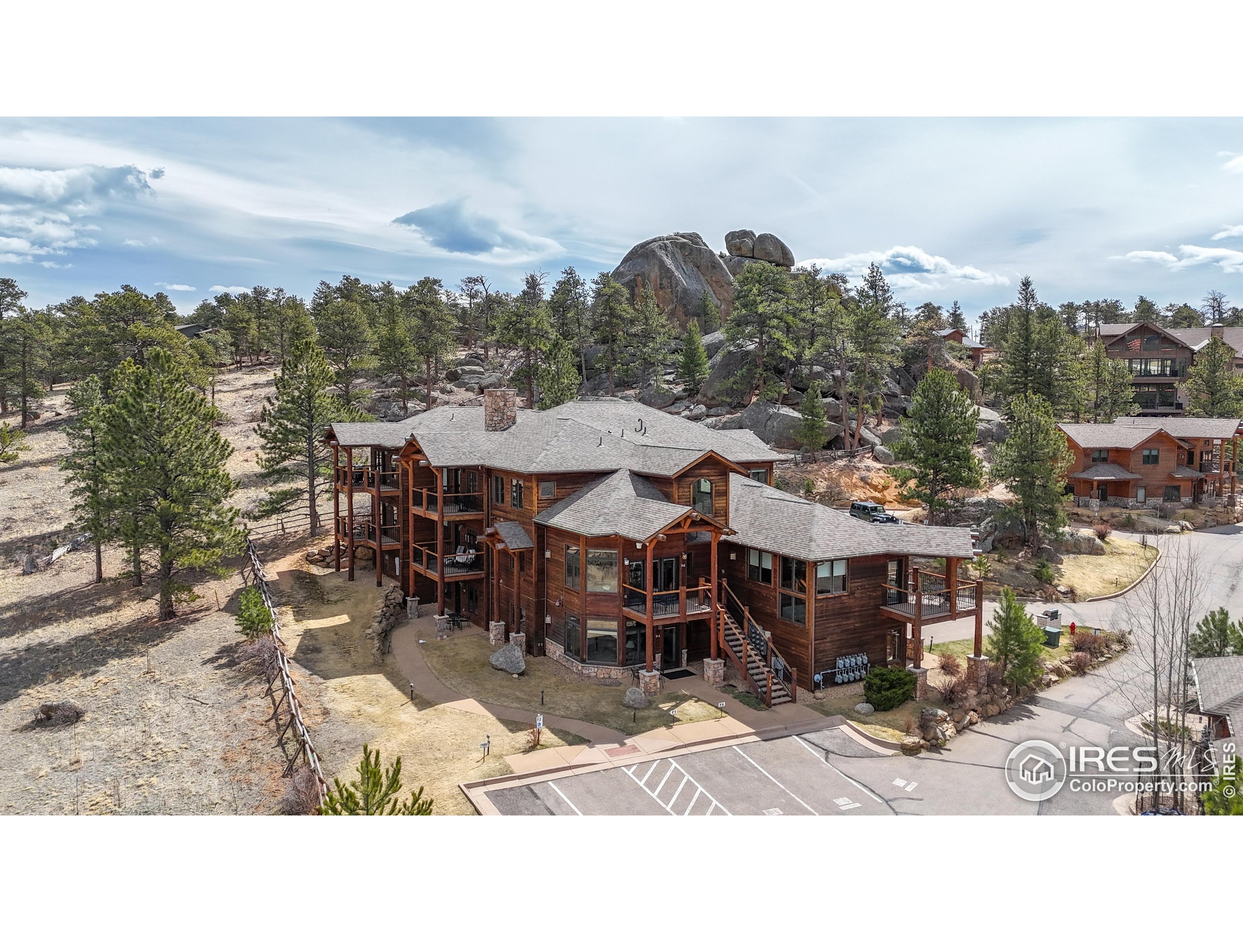 221 Twin Owls Ln F-6