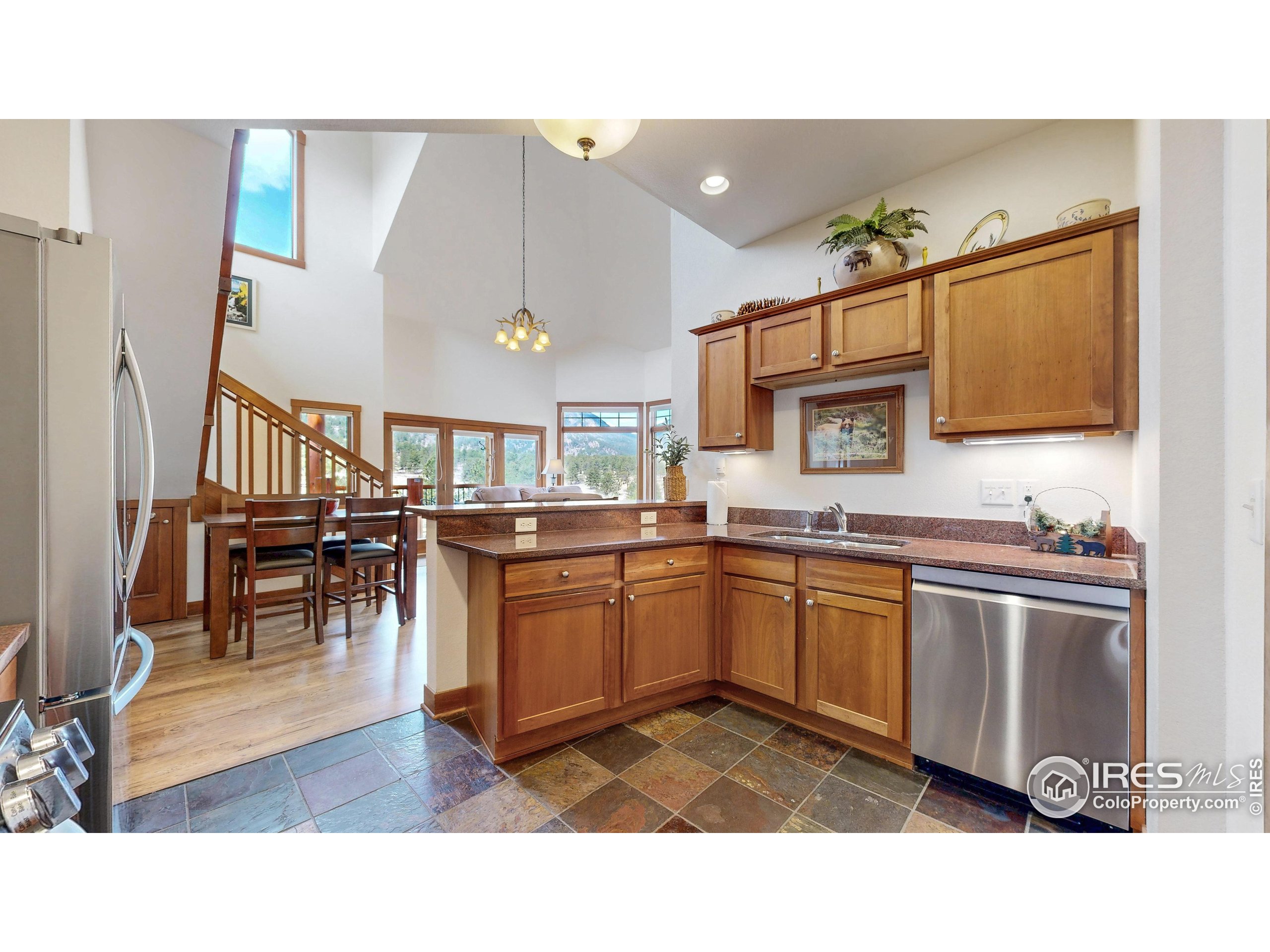 221 Twin Owls Ln F-6