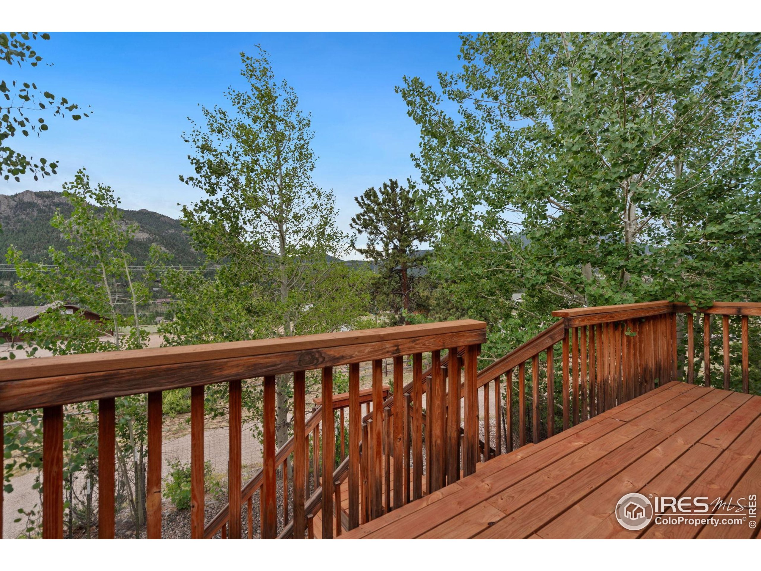900 Highacres Dr