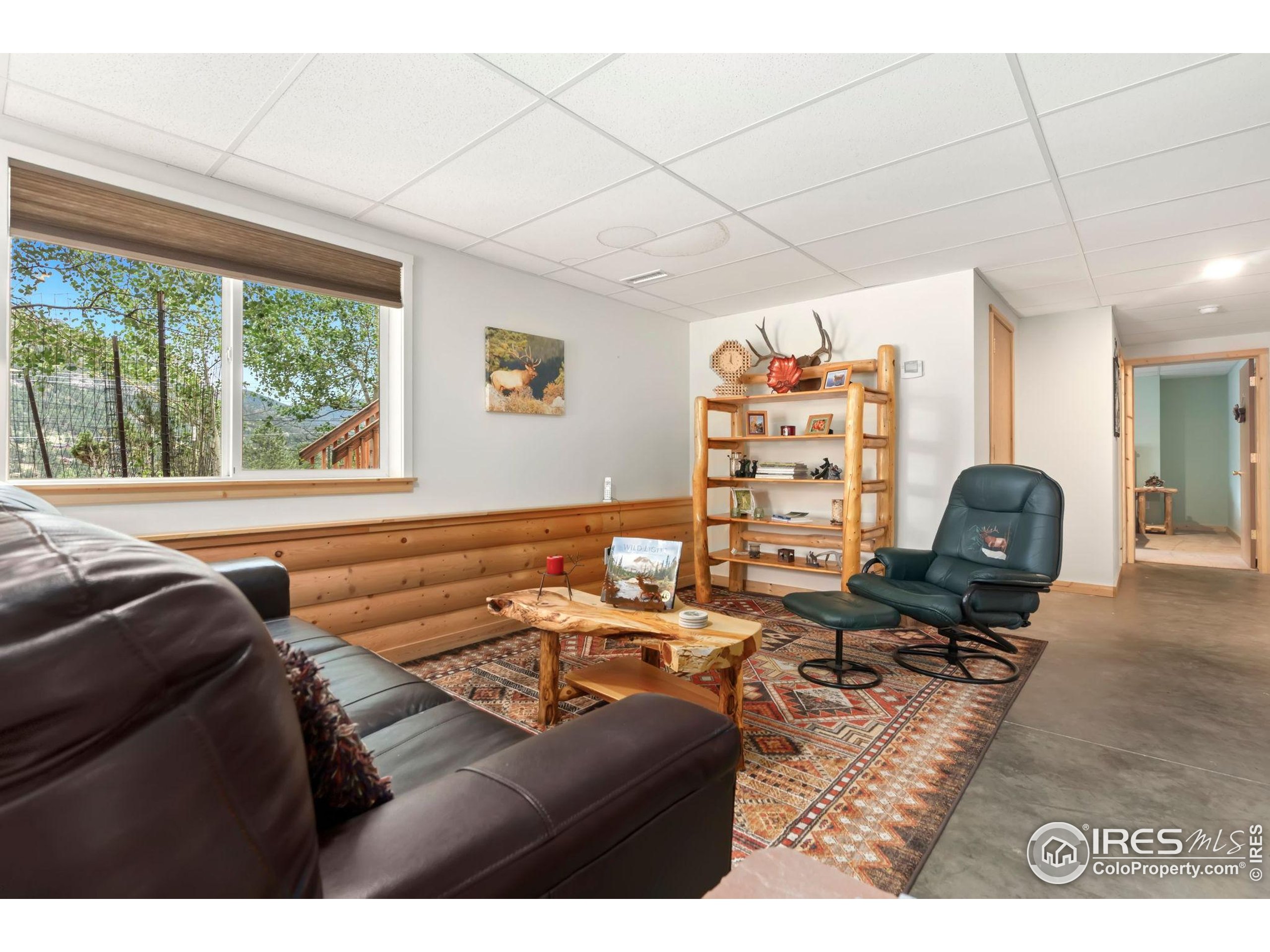 900 Highacres Dr