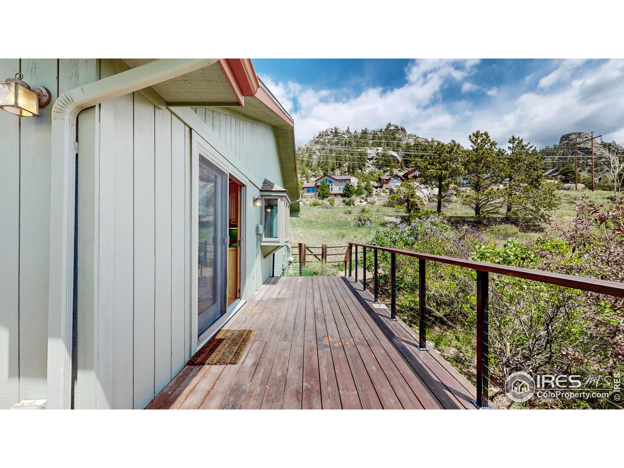 275 Solomon Dr