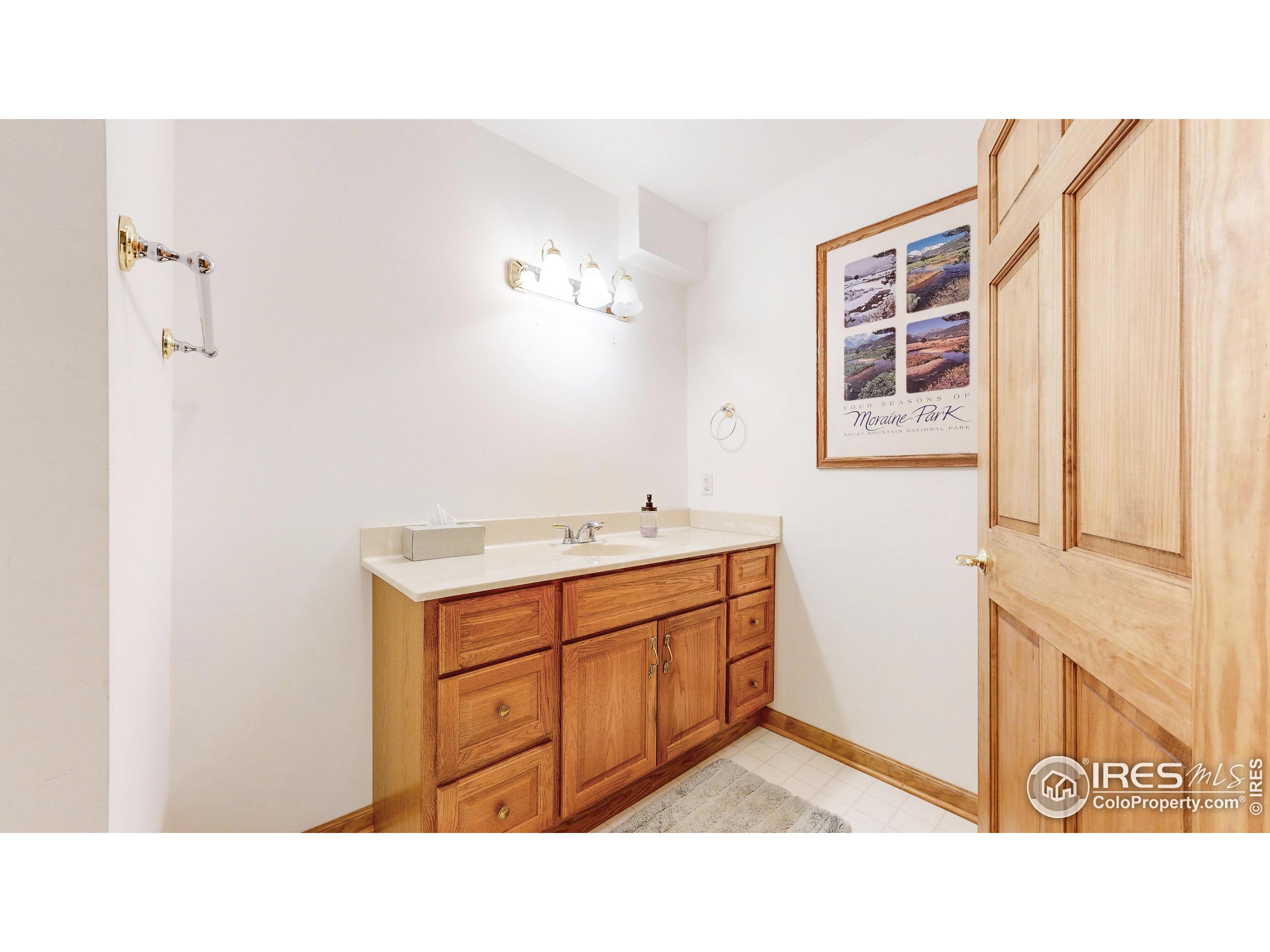 275 Solomon Dr