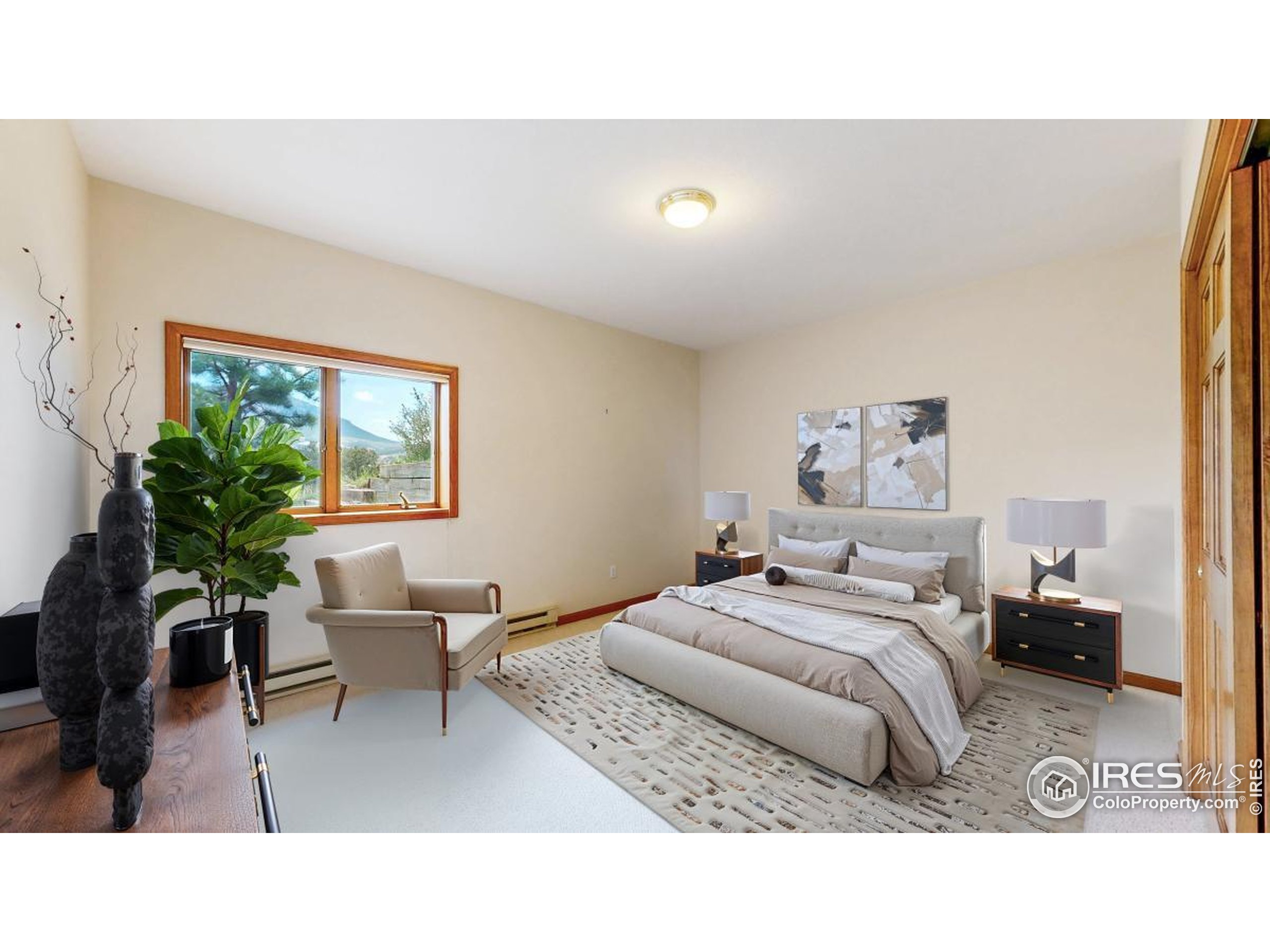 275 Solomon Dr