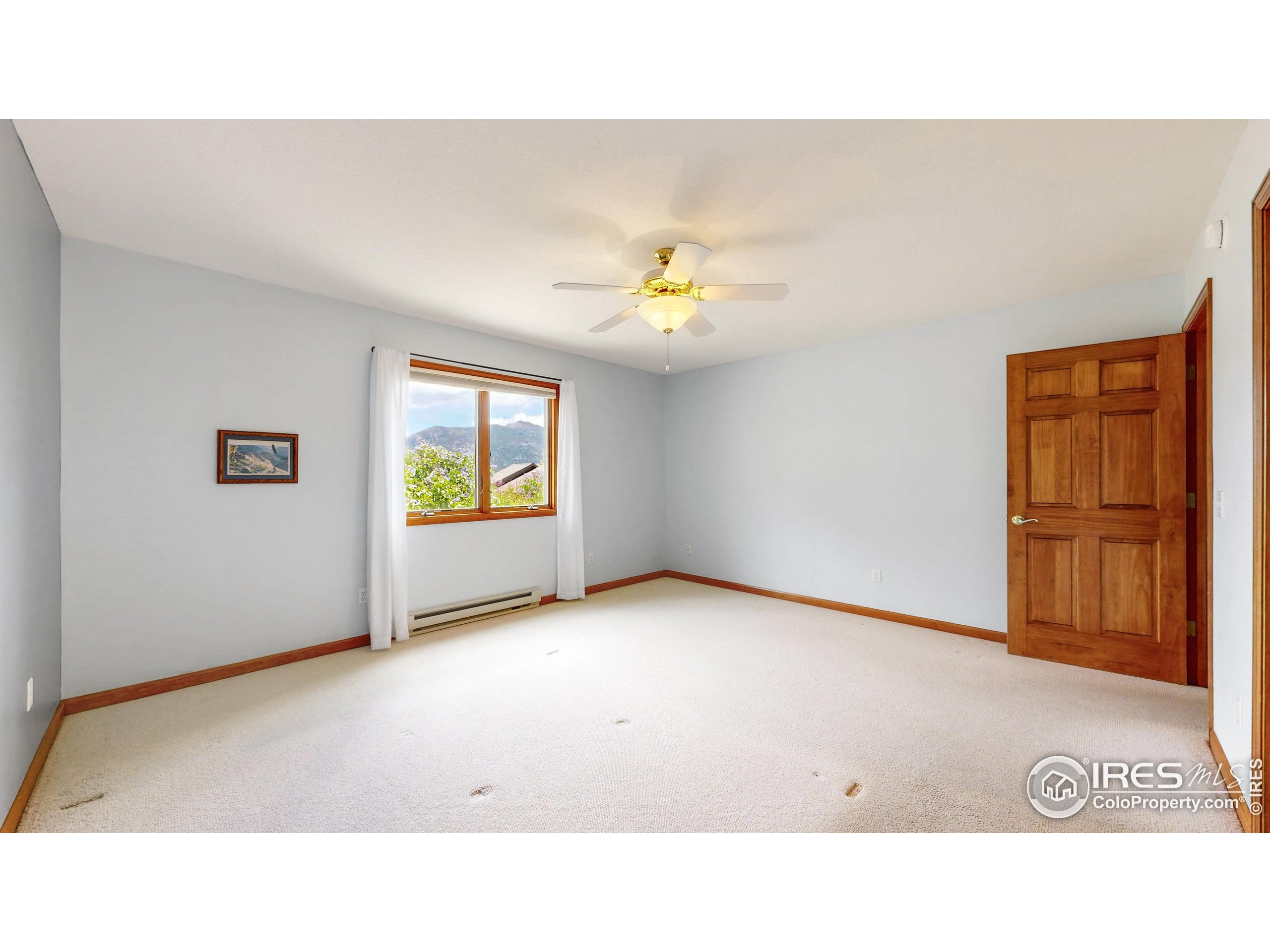 275 Solomon Dr