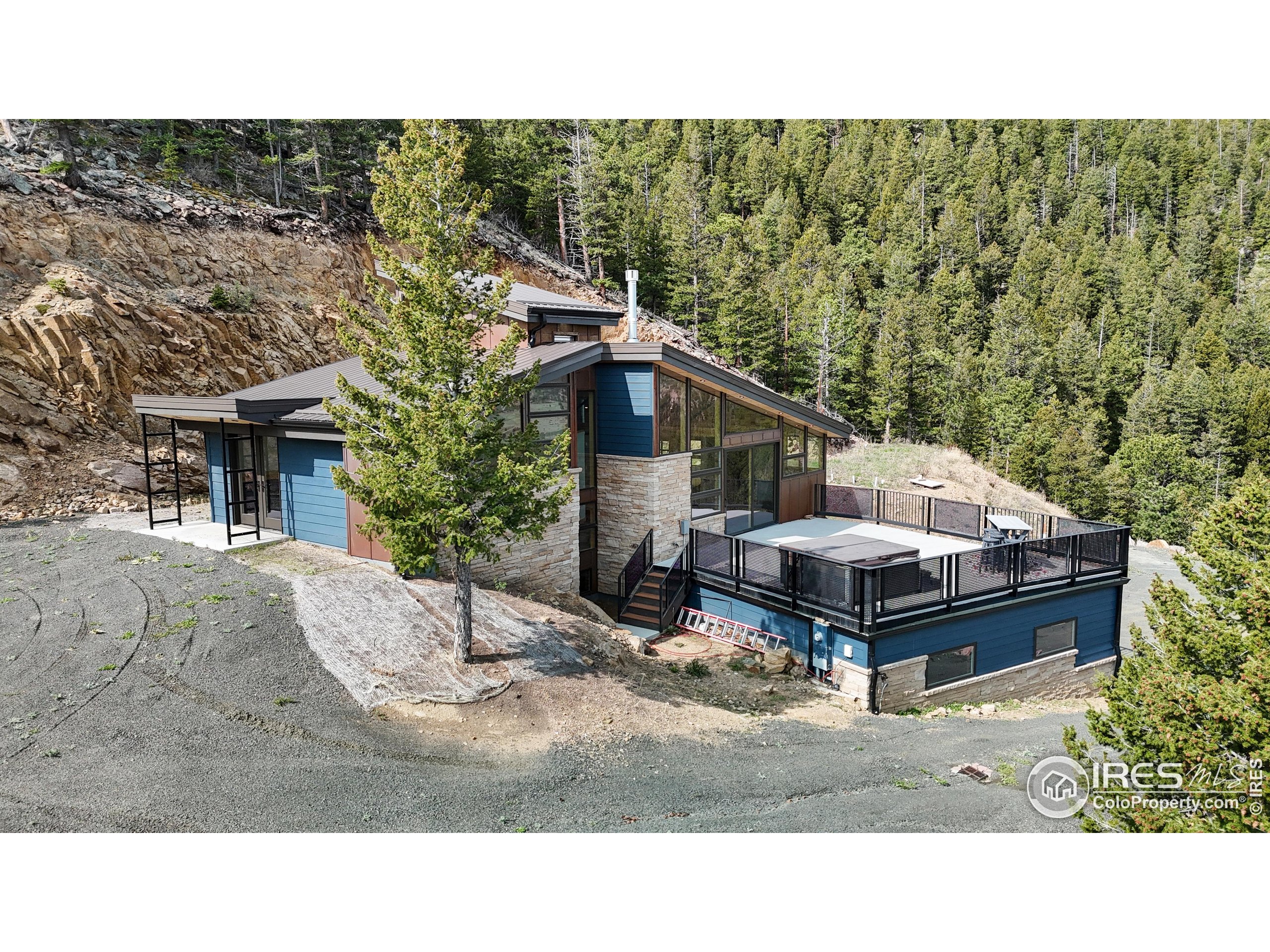 1440 Hummingbird Dr