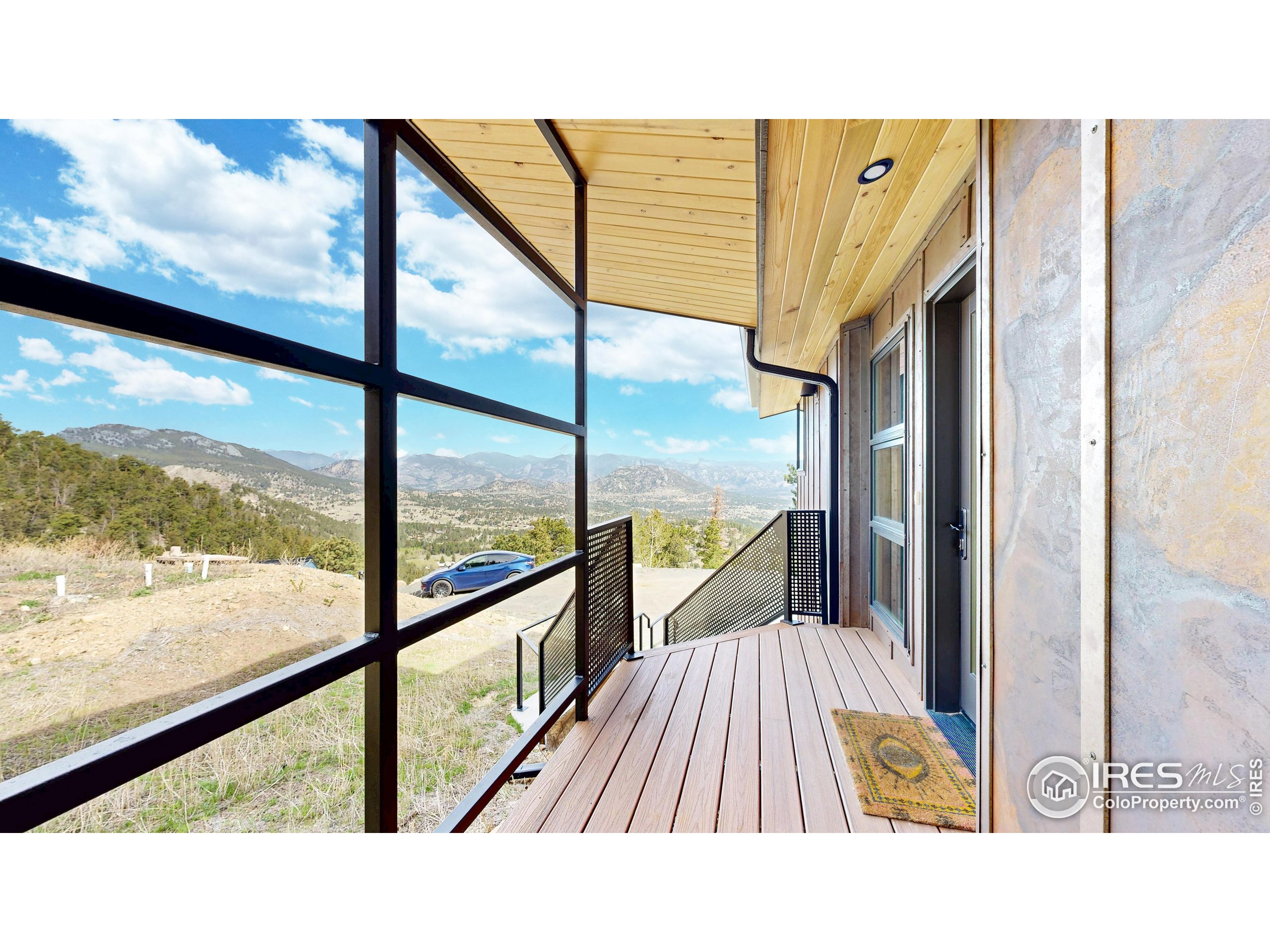 1440 Hummingbird Dr