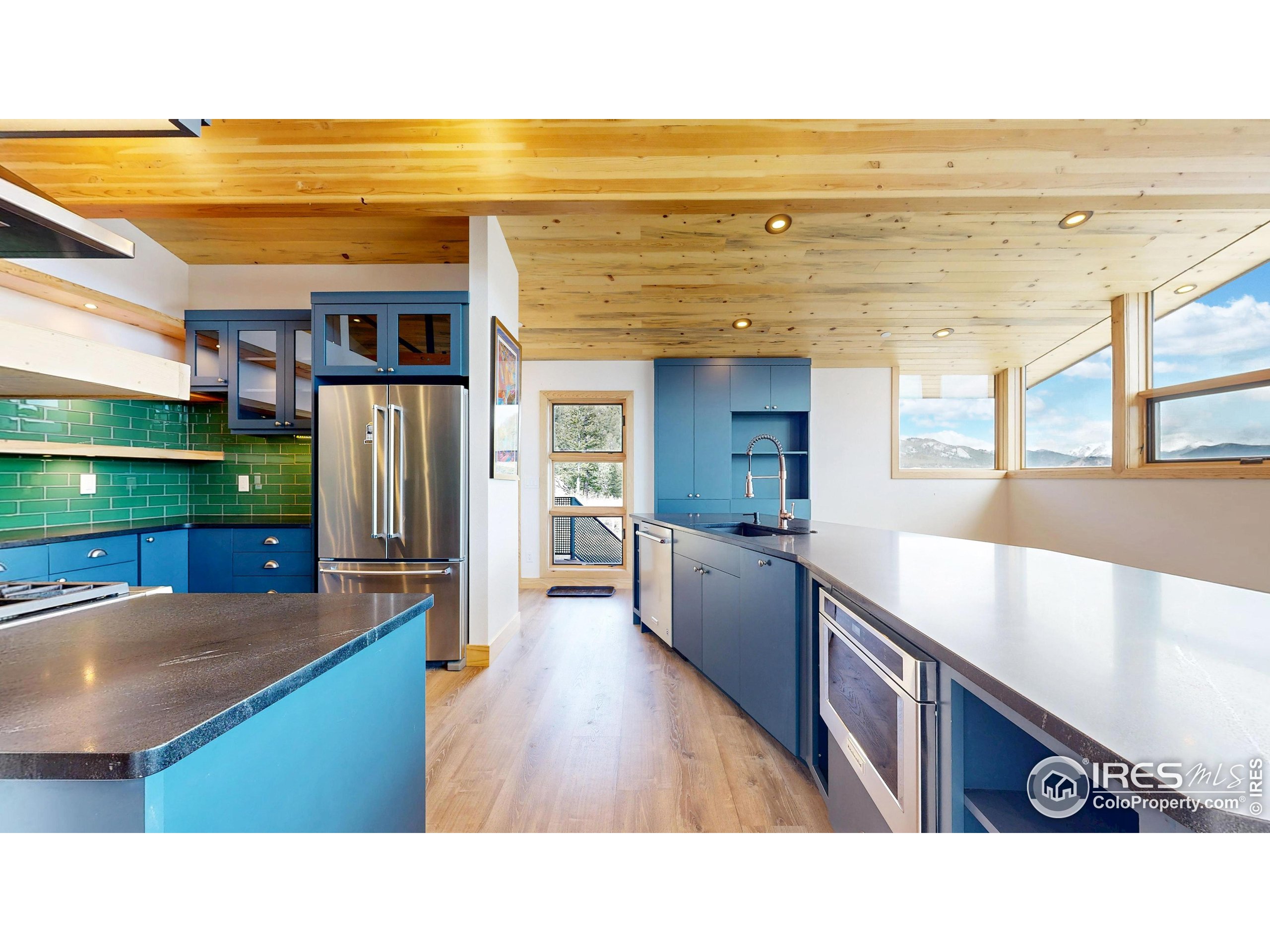1440 Hummingbird Dr