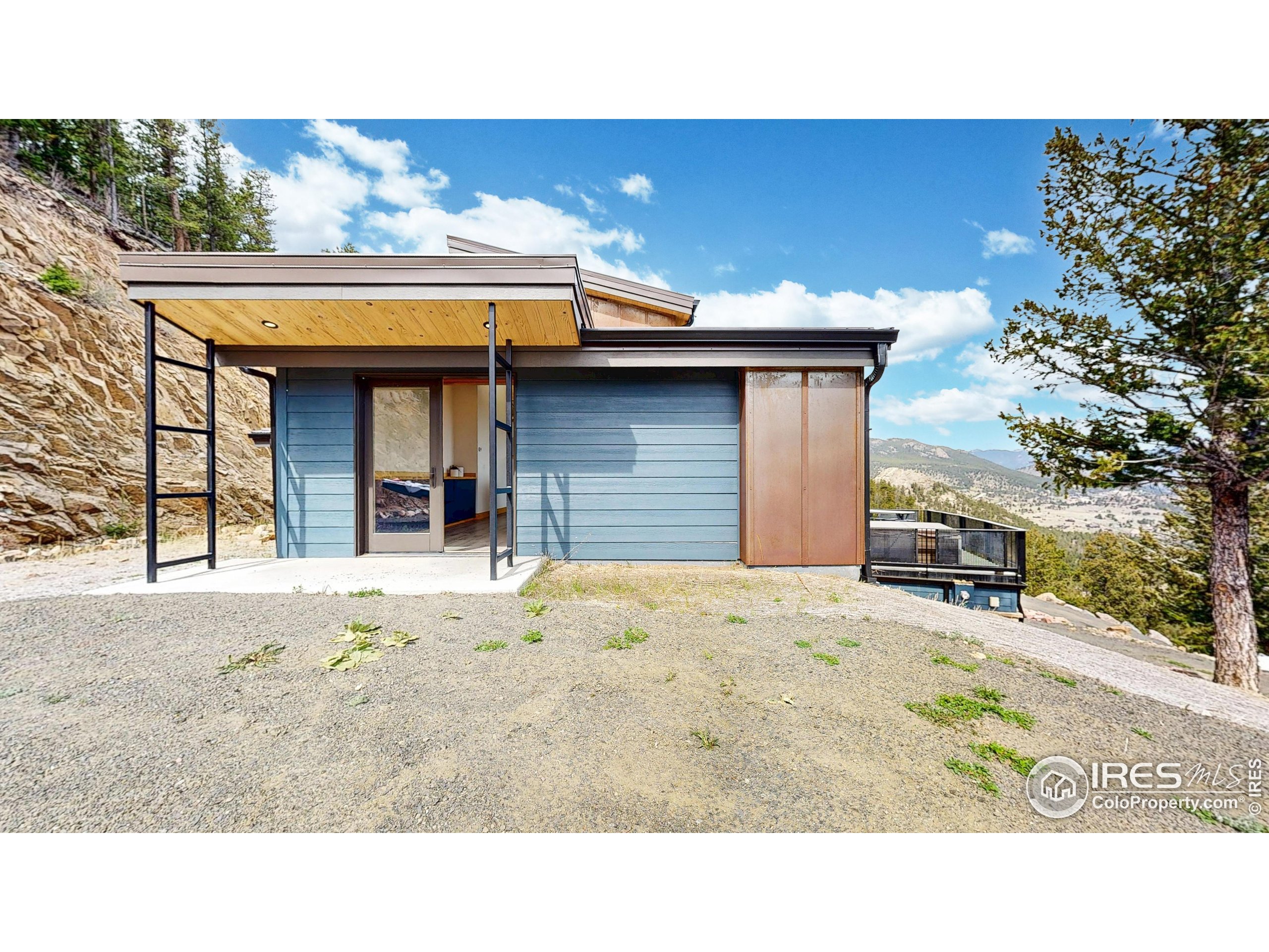 1440 Hummingbird Dr