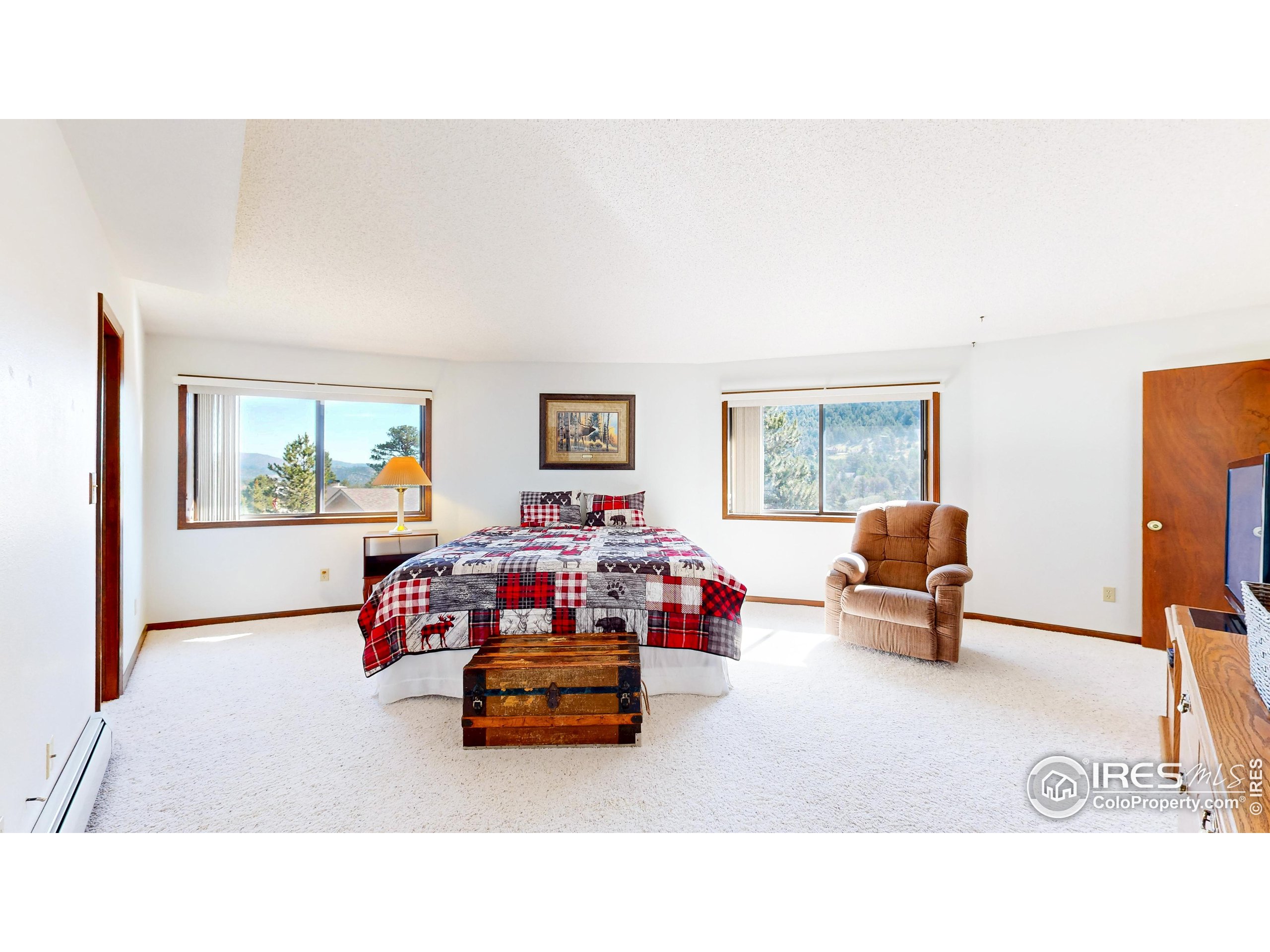 2408 Longview Dr