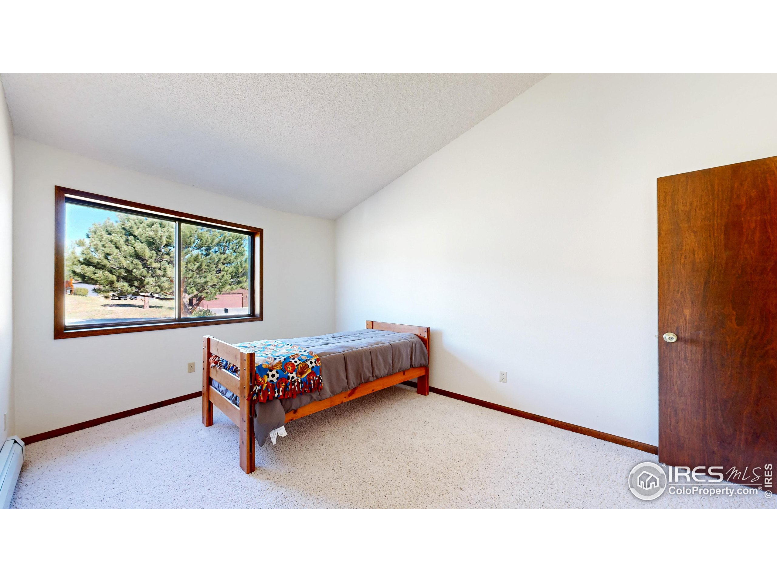 2408 Longview Dr
