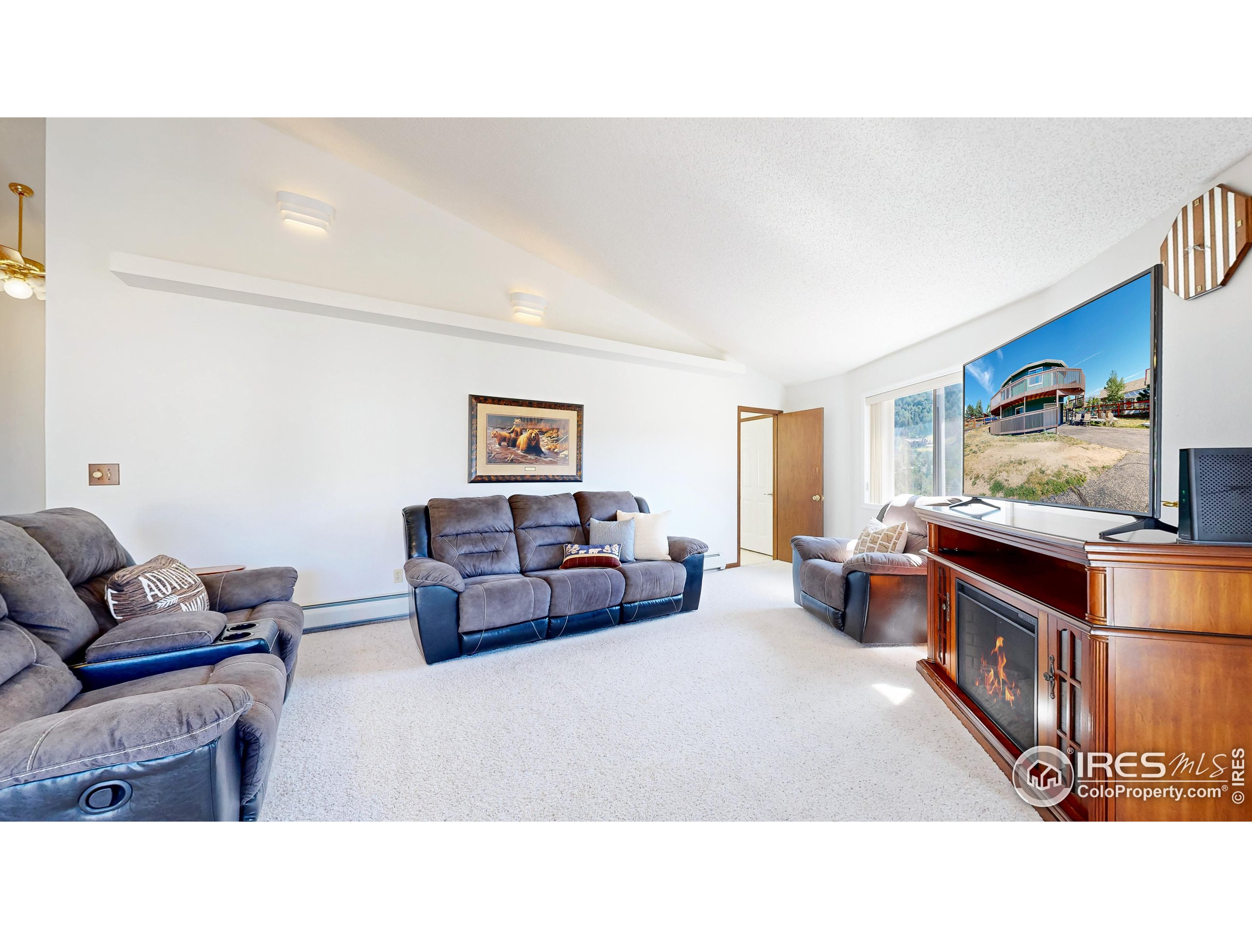 2408 Longview Dr