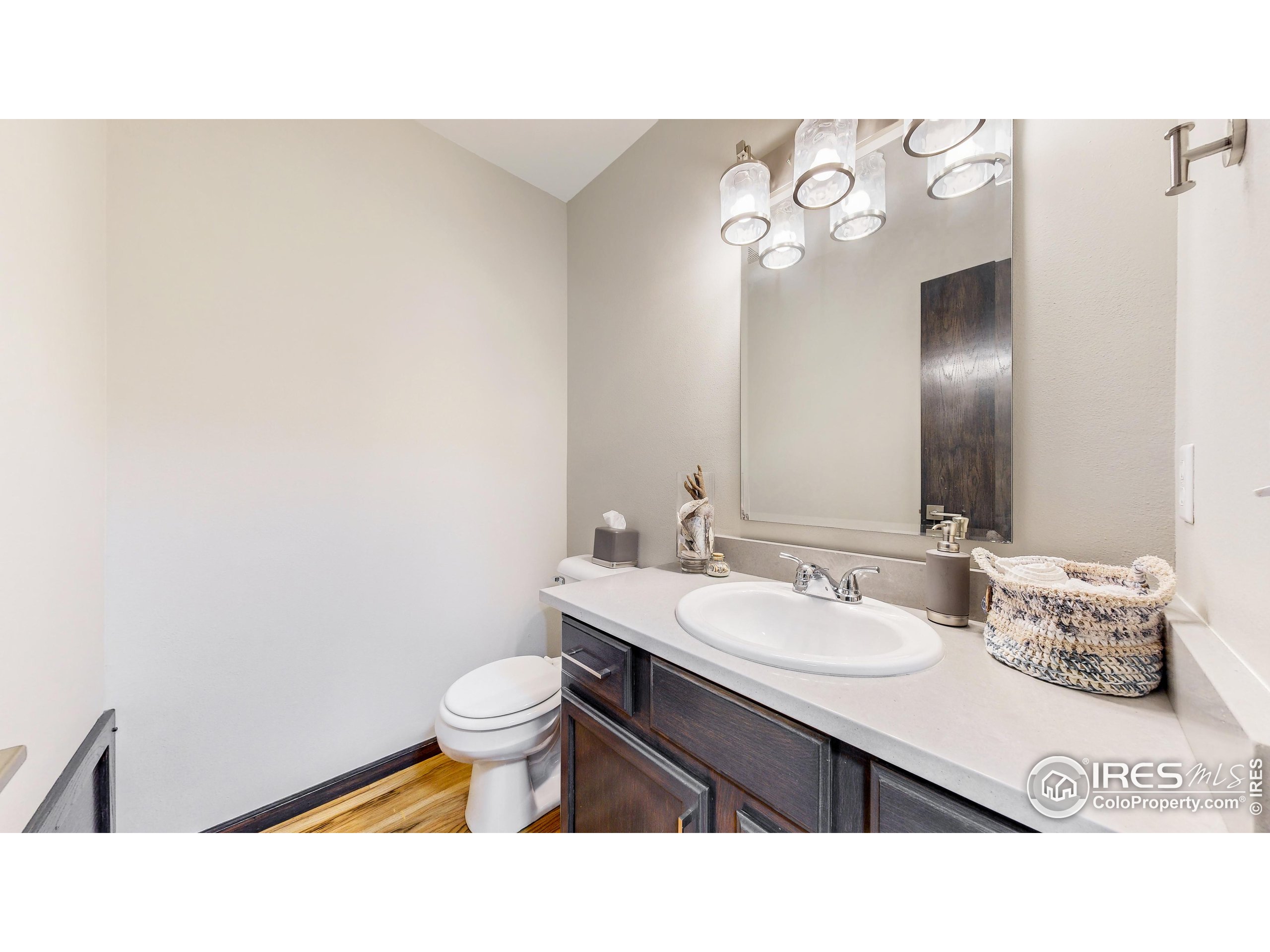1437 Raven Cir C