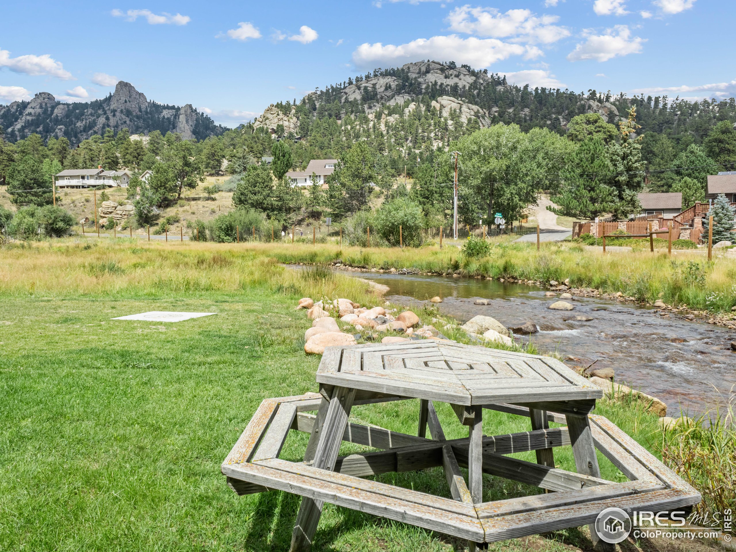 550 W Elkhorn Ave A2