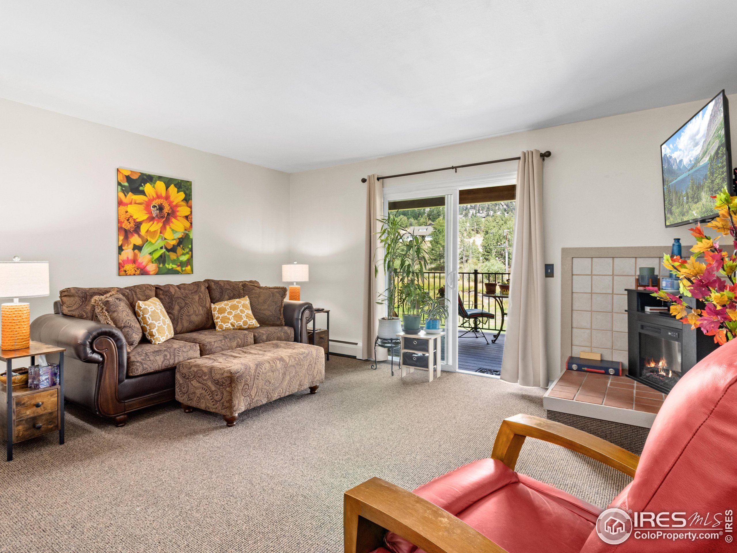 550 W Elkhorn Ave A2