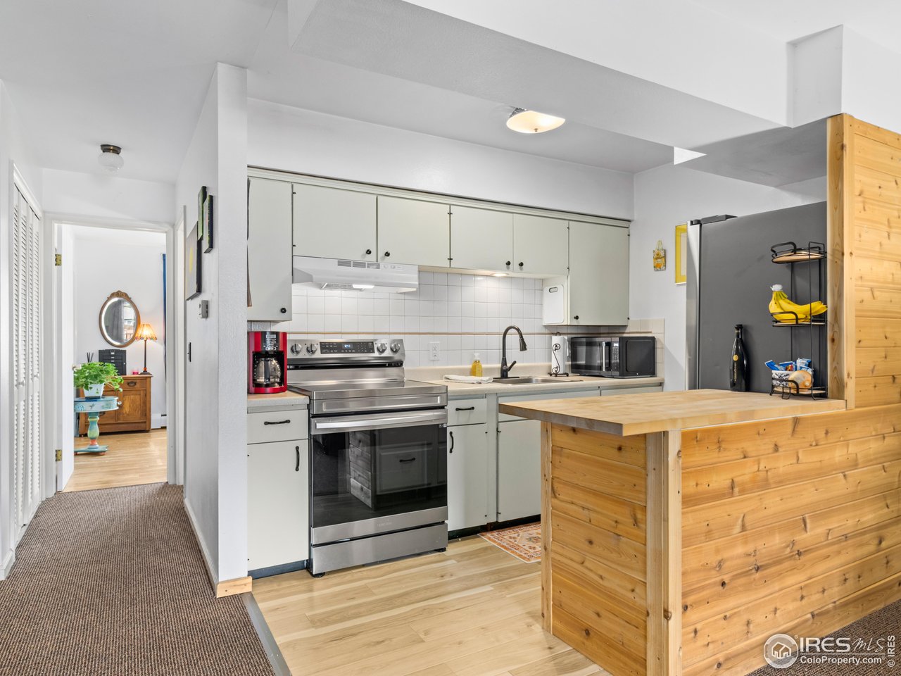 550 W Elkhorn Ave A2