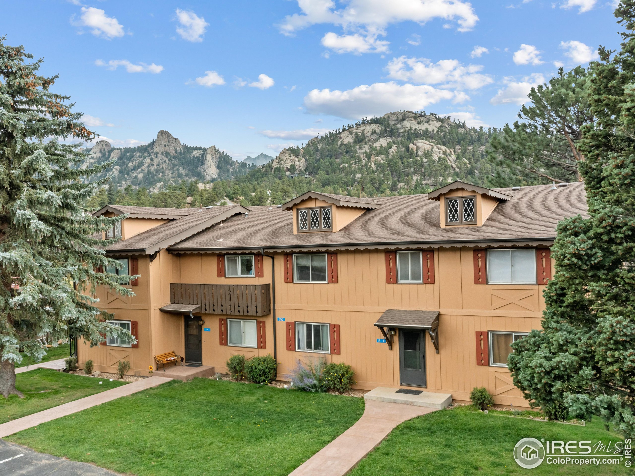 550 W Elkhorn Ave A2