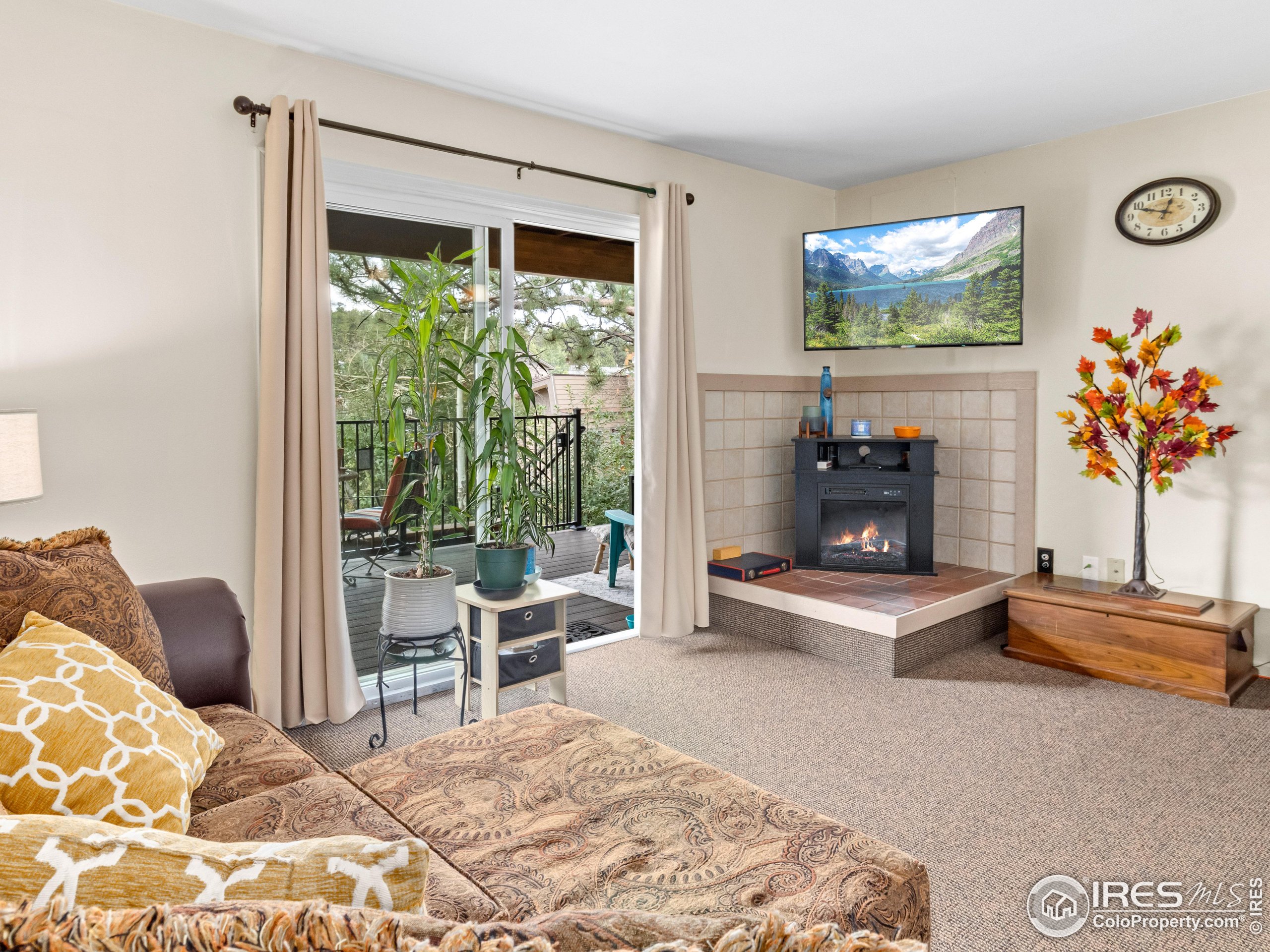 550 W Elkhorn Ave A2