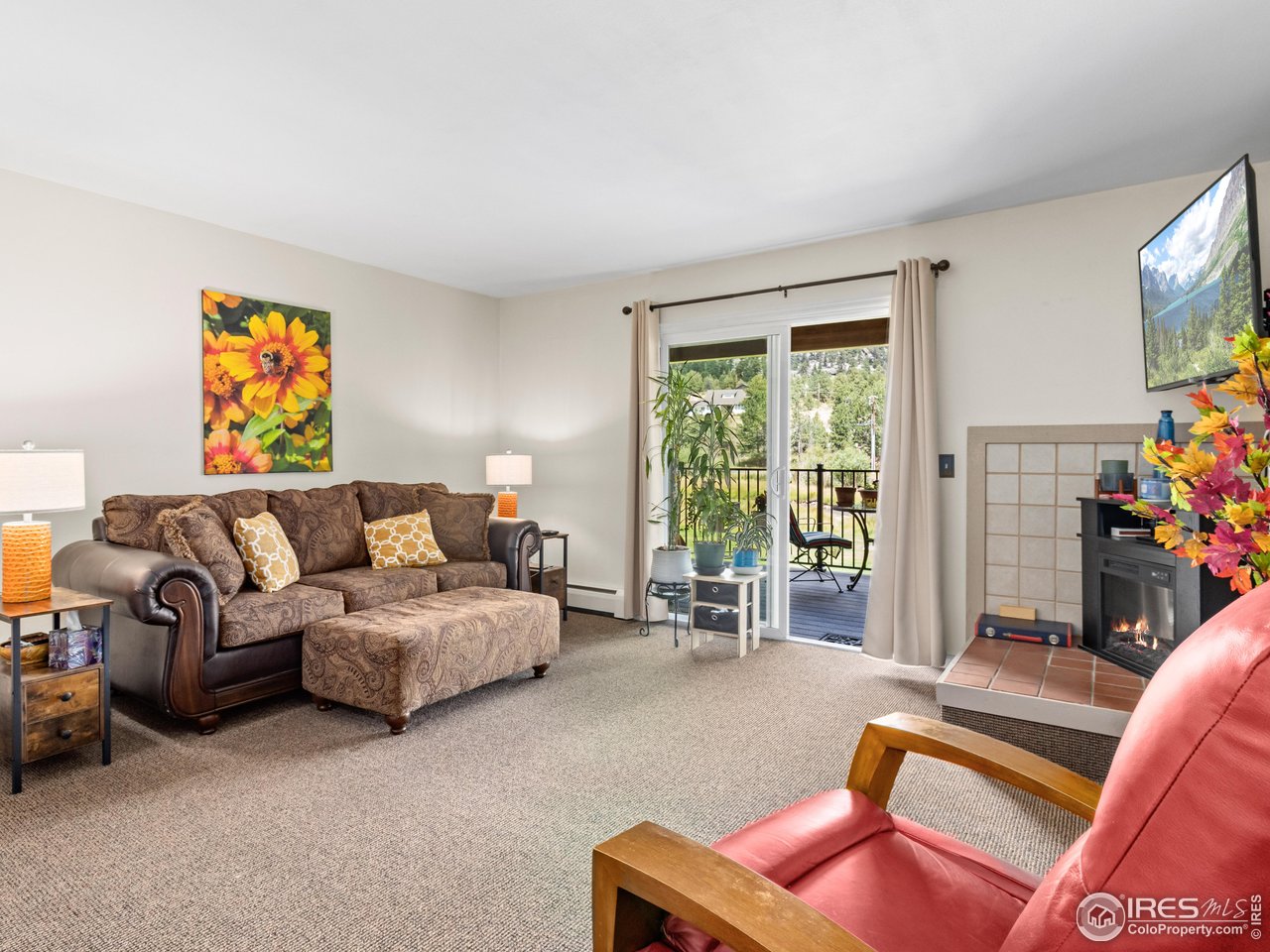 550 W Elkhorn Ave A2