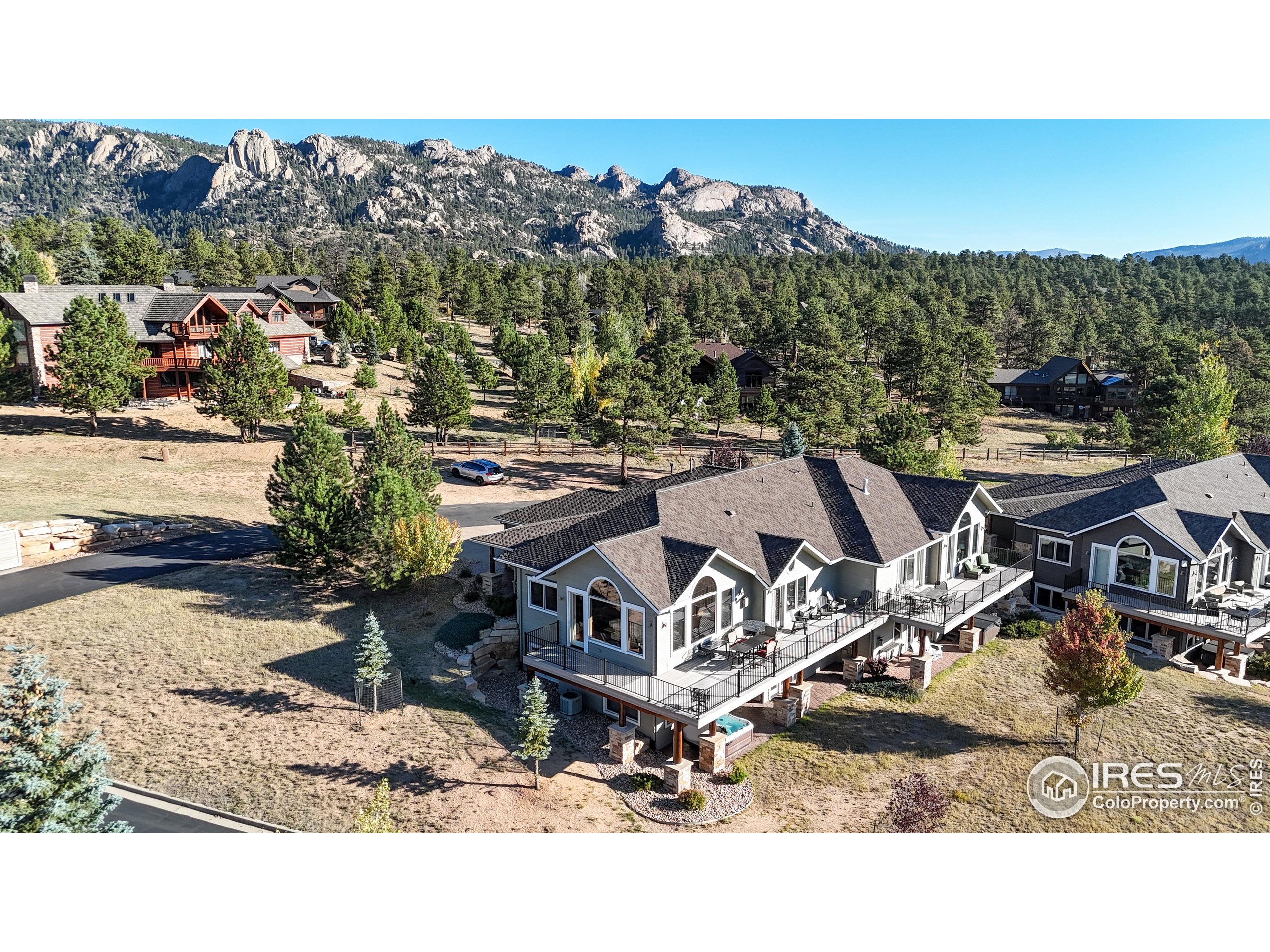 402 Overlook Ct
