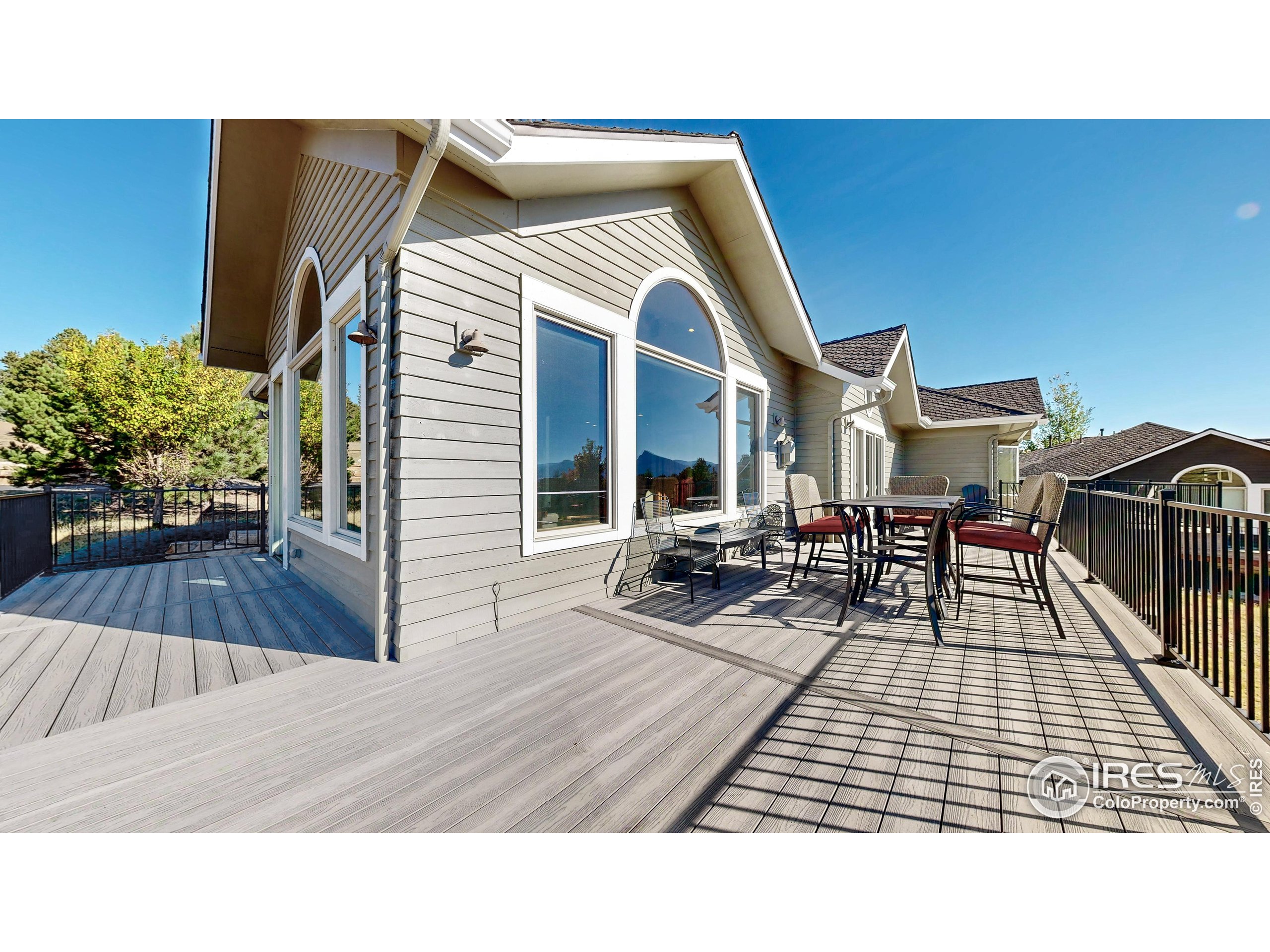 402 Overlook Ct