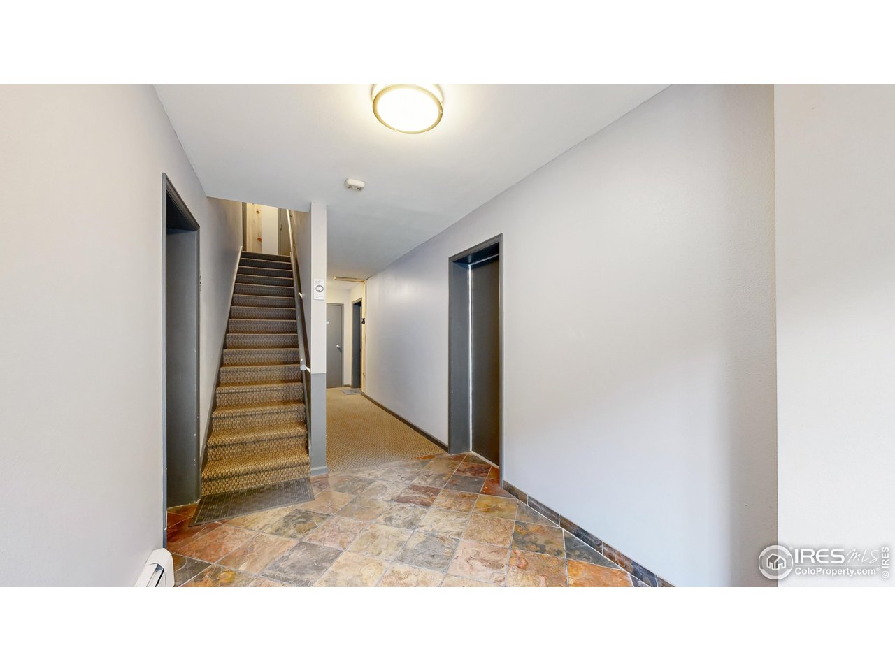 2760 Fall River Rd 288