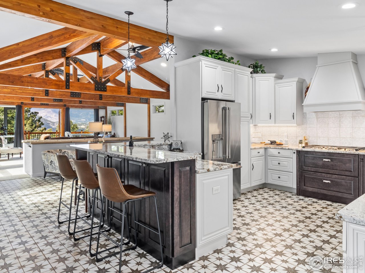 1267 Upper Venner Rd