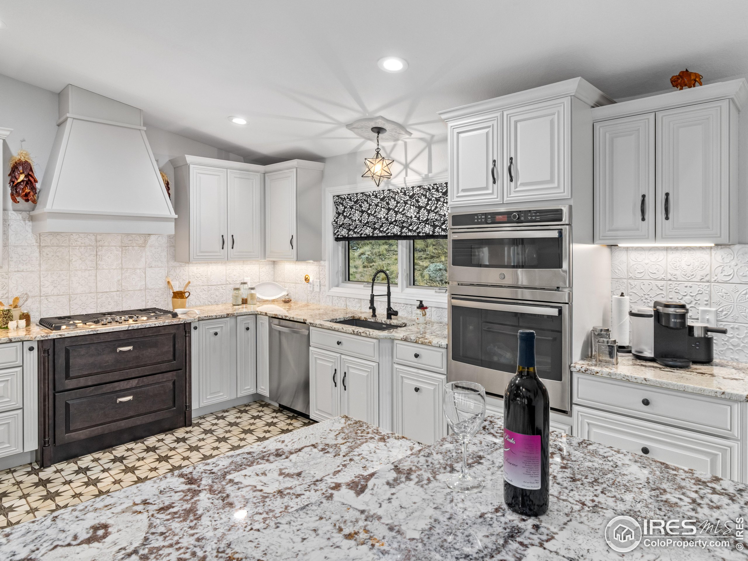 1267 Upper Venner Rd